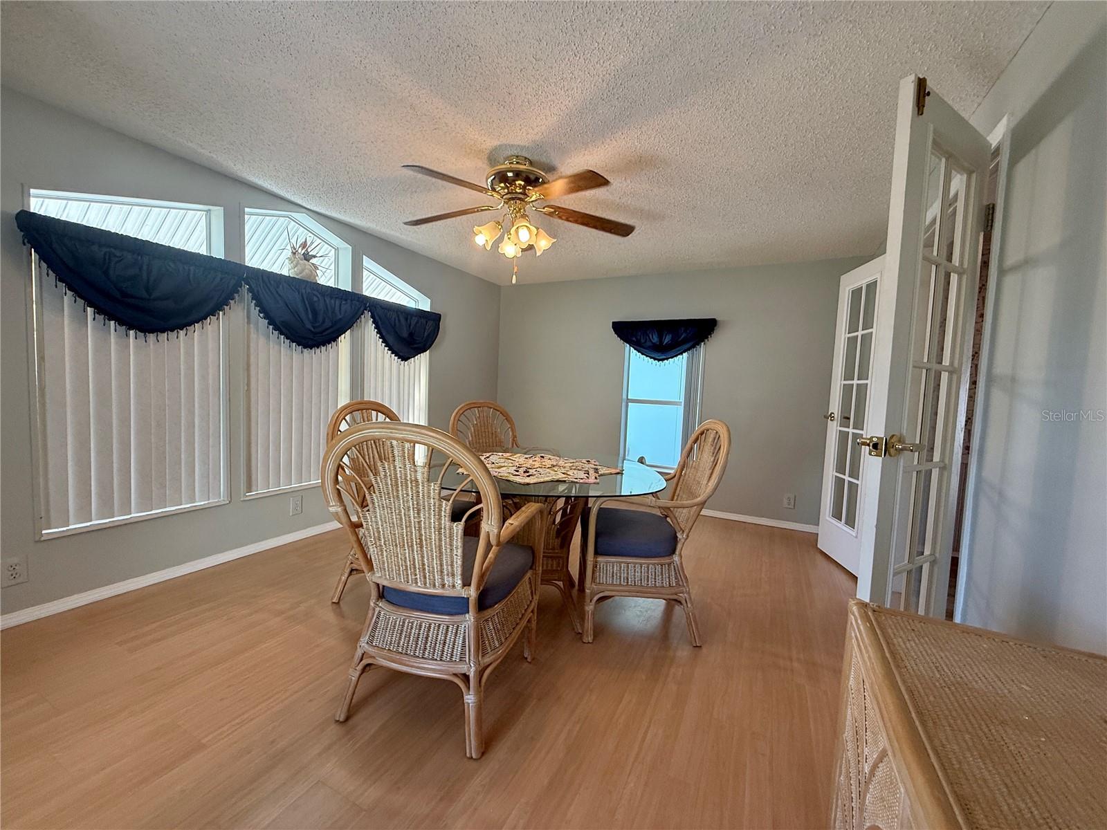Image 18 of 31 For 209 Saint Thomas Circle