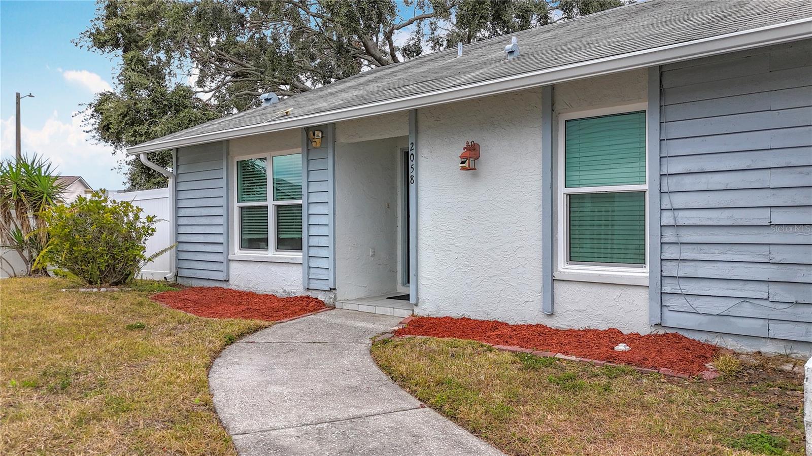 Details for 2058 Sheffield Court, OLDSMAR, FL 34677