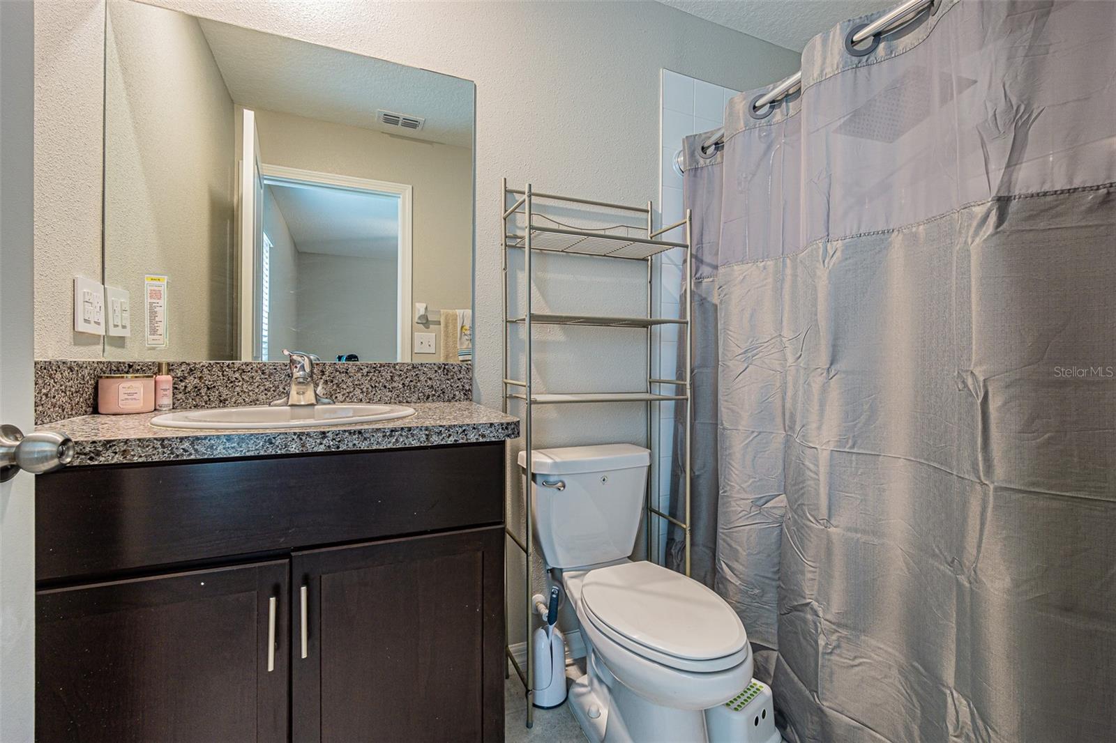 Listing photo id 30 for 10832 Sage Canyon Drive