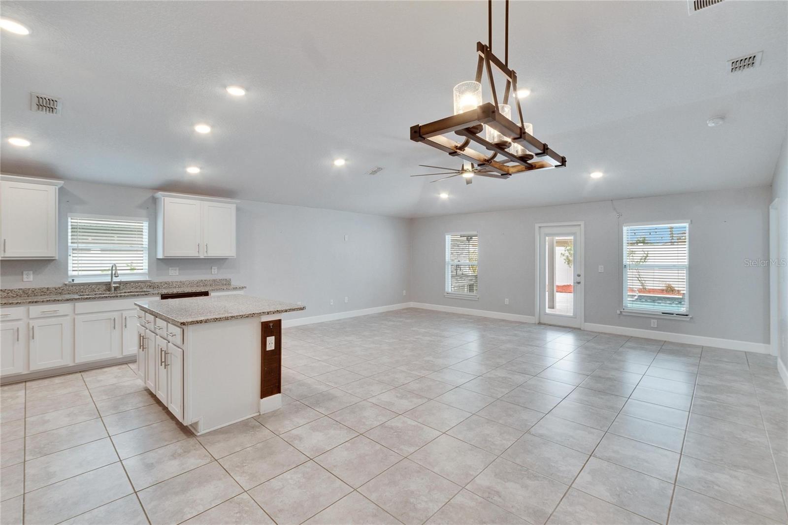 Listing photo id 18 for 14525 Scottburgh Glen Drive