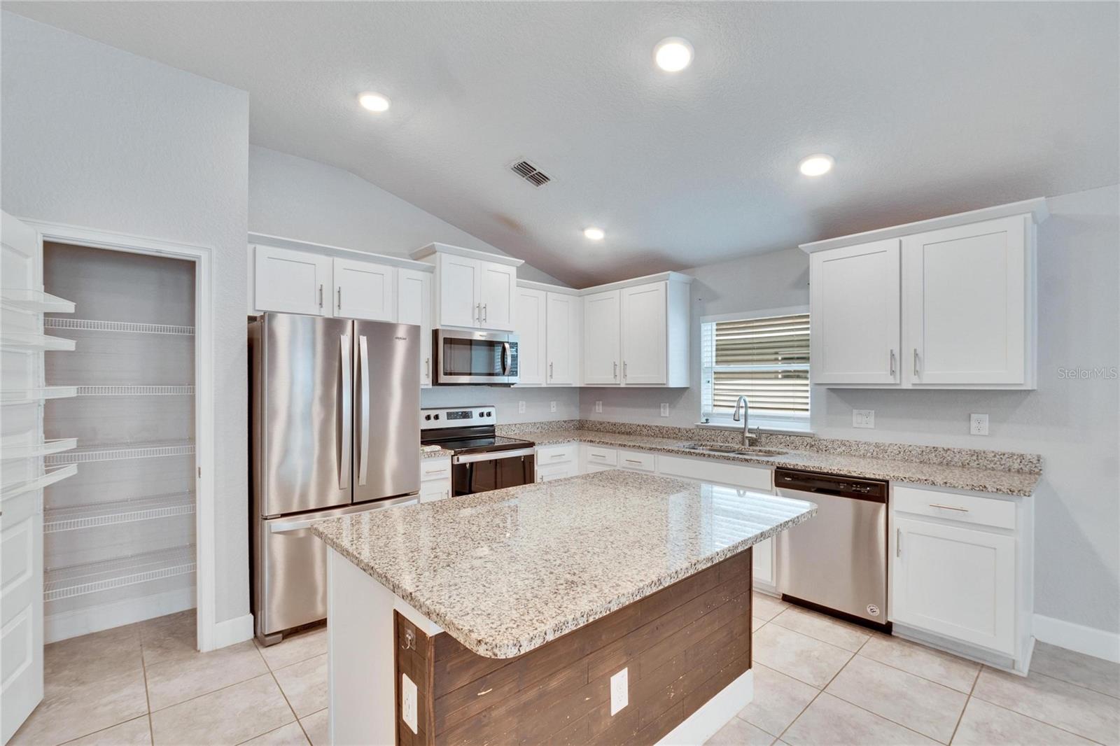 Listing photo id 22 for 14525 Scottburgh Glen Drive