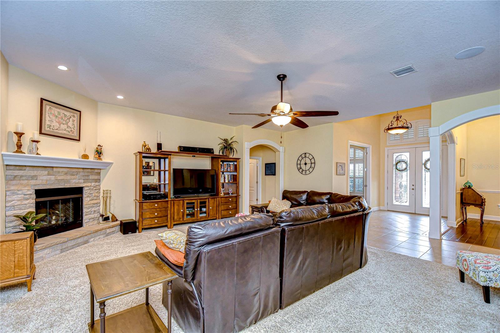 Listing photo id 8 for 10929 Brooksnest Court