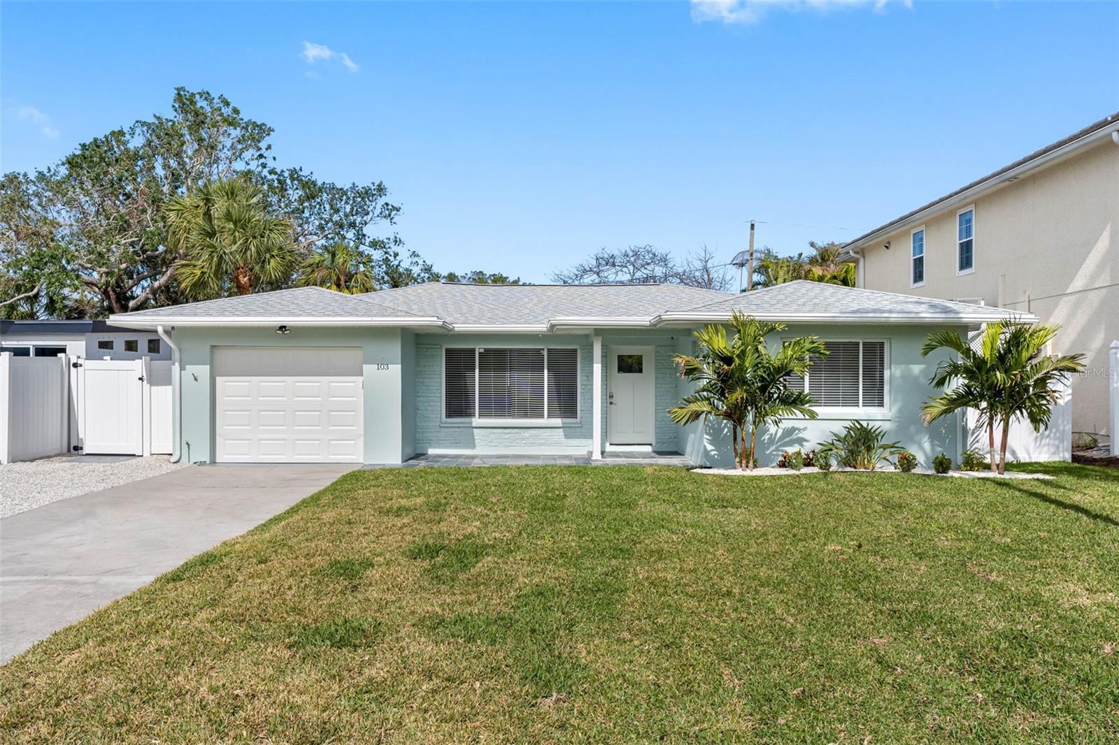 Details for 103 5th Street, BELLEAIR BEACH, FL 33786