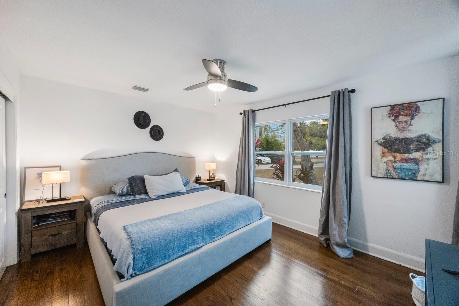 Listing photo id 12 for 2504 Fletcher Avenue