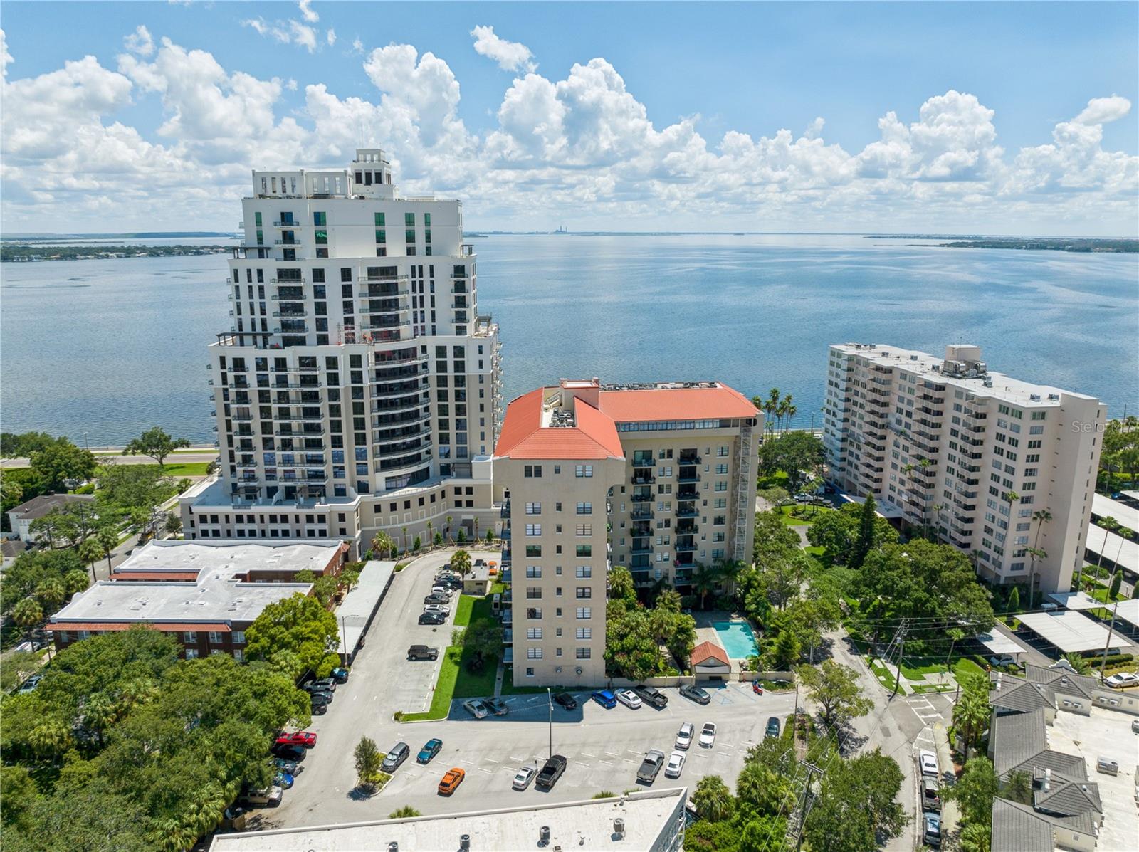 Image 21 of 38 For 2109 Bayshore Boulevard 602