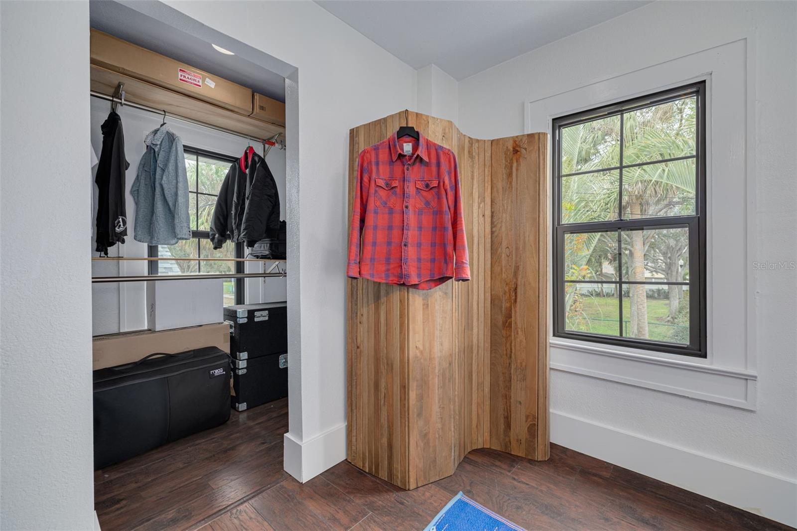 Image 15 of 27 For 605 7th Street N