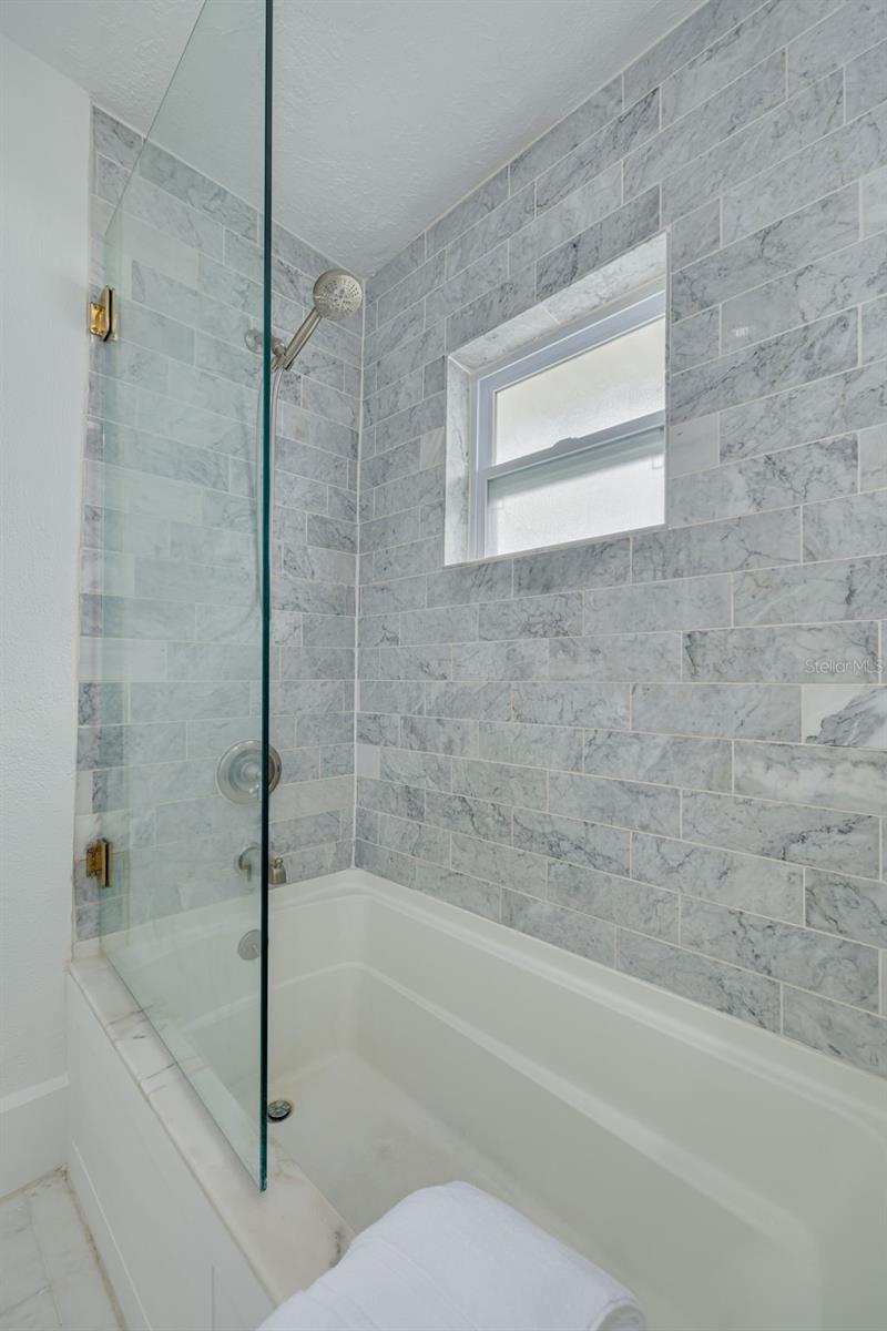 Image 19 of 27 For 605 7th Street N