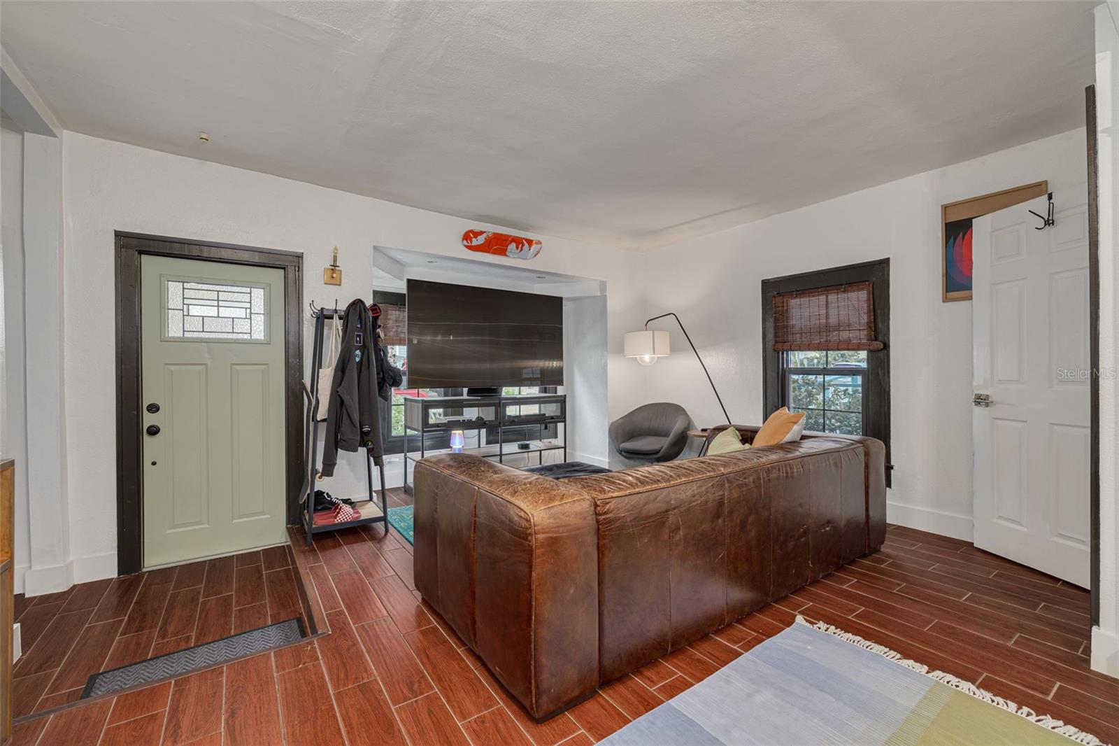 Image 5 of 27 For 605 7th Street N