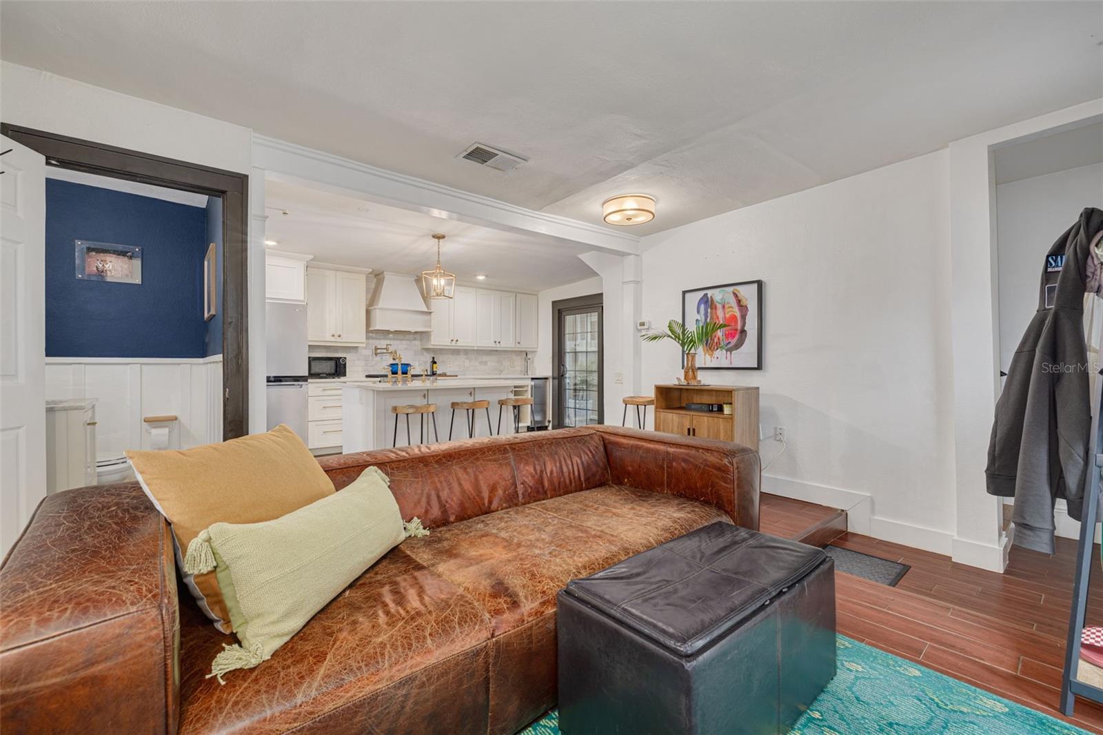 Image 6 of 27 For 605 7th Street N