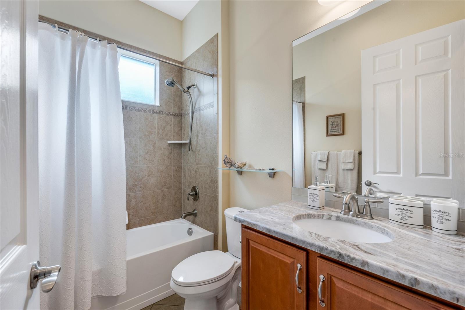 Image 11 of 46 For 1649 Emerald Dunes Drive