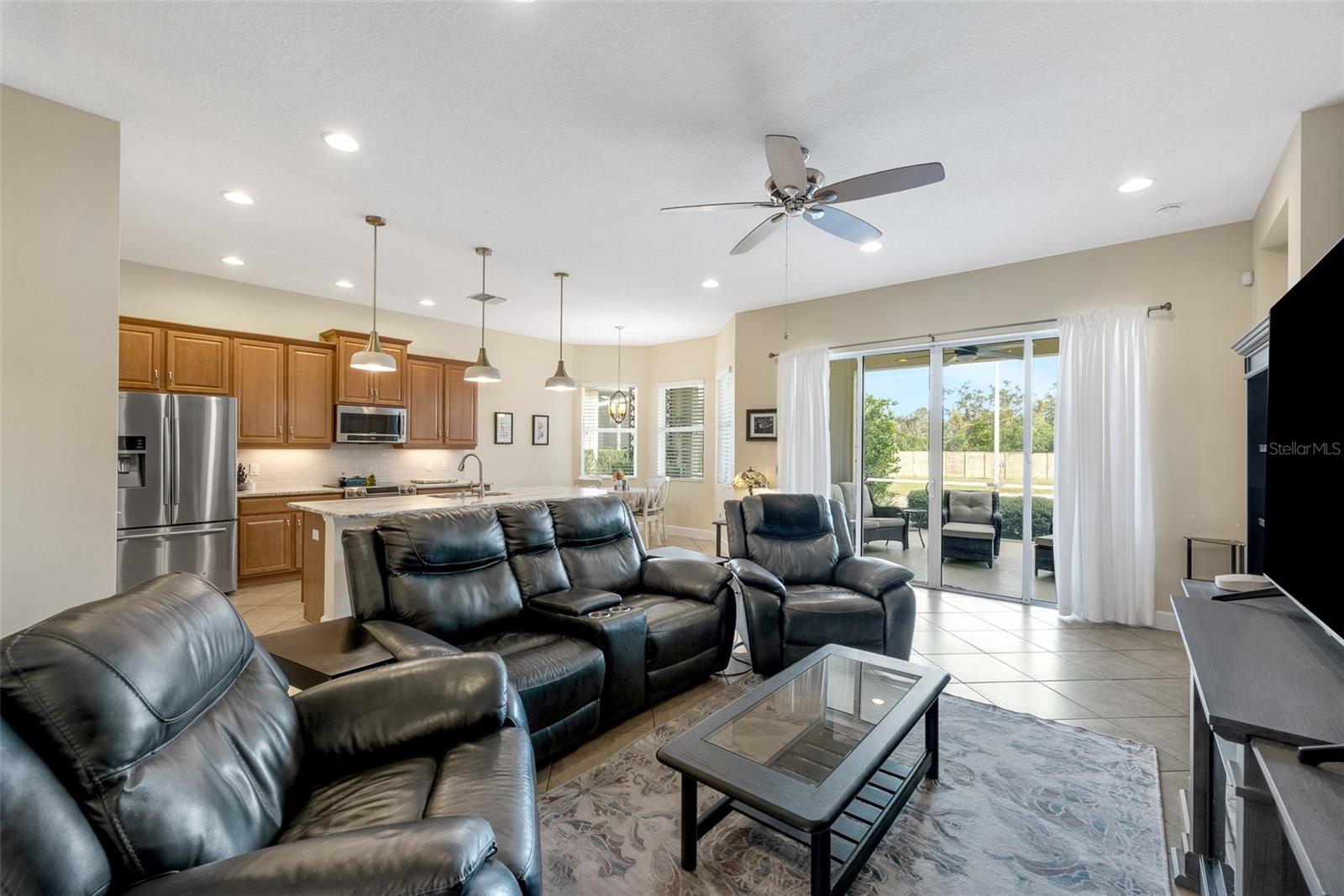 Image 16 of 46 For 1649 Emerald Dunes Drive