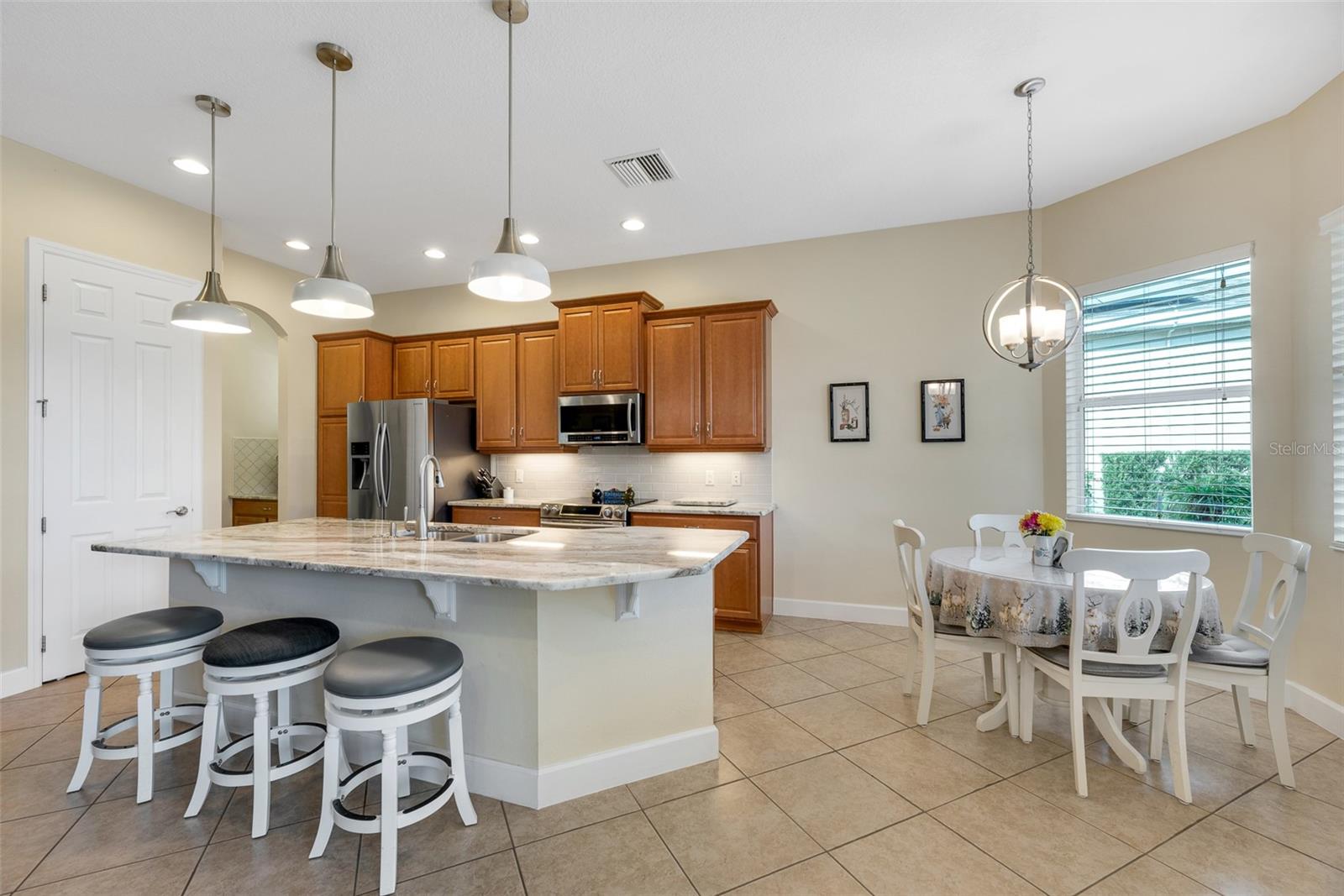 Image 18 of 46 For 1649 Emerald Dunes Drive