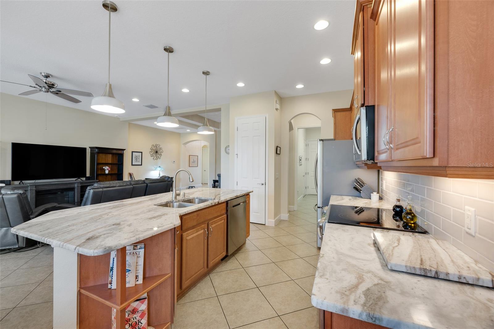 Image 19 of 46 For 1649 Emerald Dunes Drive