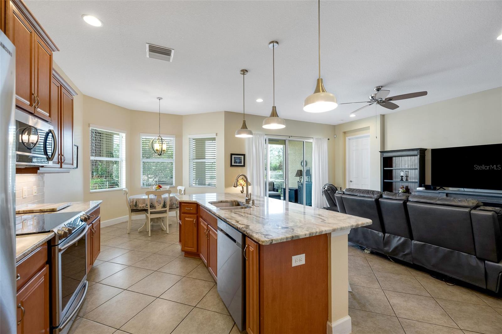 Image 20 of 46 For 1649 Emerald Dunes Drive