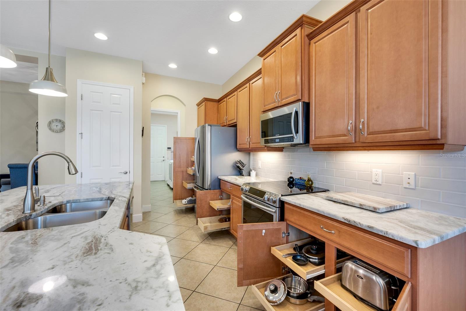 Image 21 of 46 For 1649 Emerald Dunes Drive