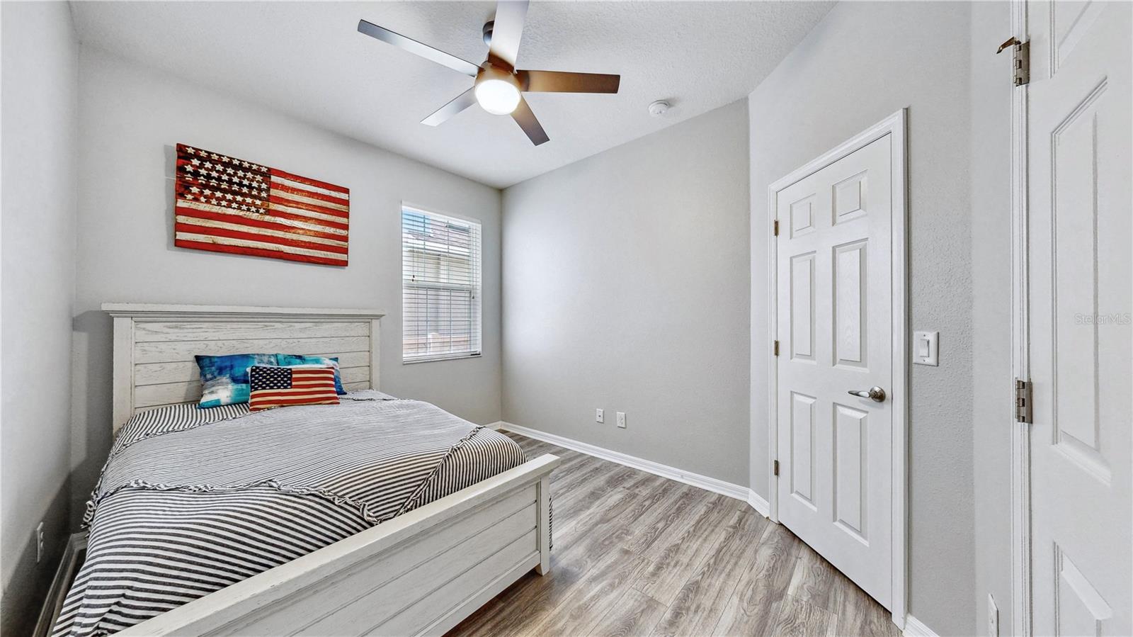 Image 21 of 41 For 5230 Admiral Pointe Drive