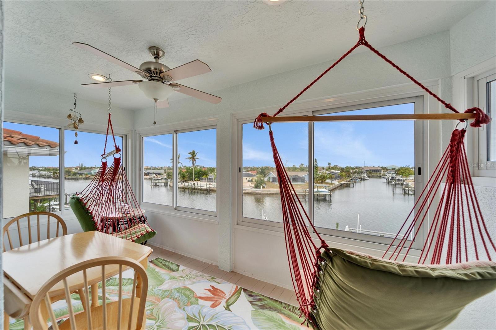 Listing photo id 36 for 861 Symphony Isles Boulevard