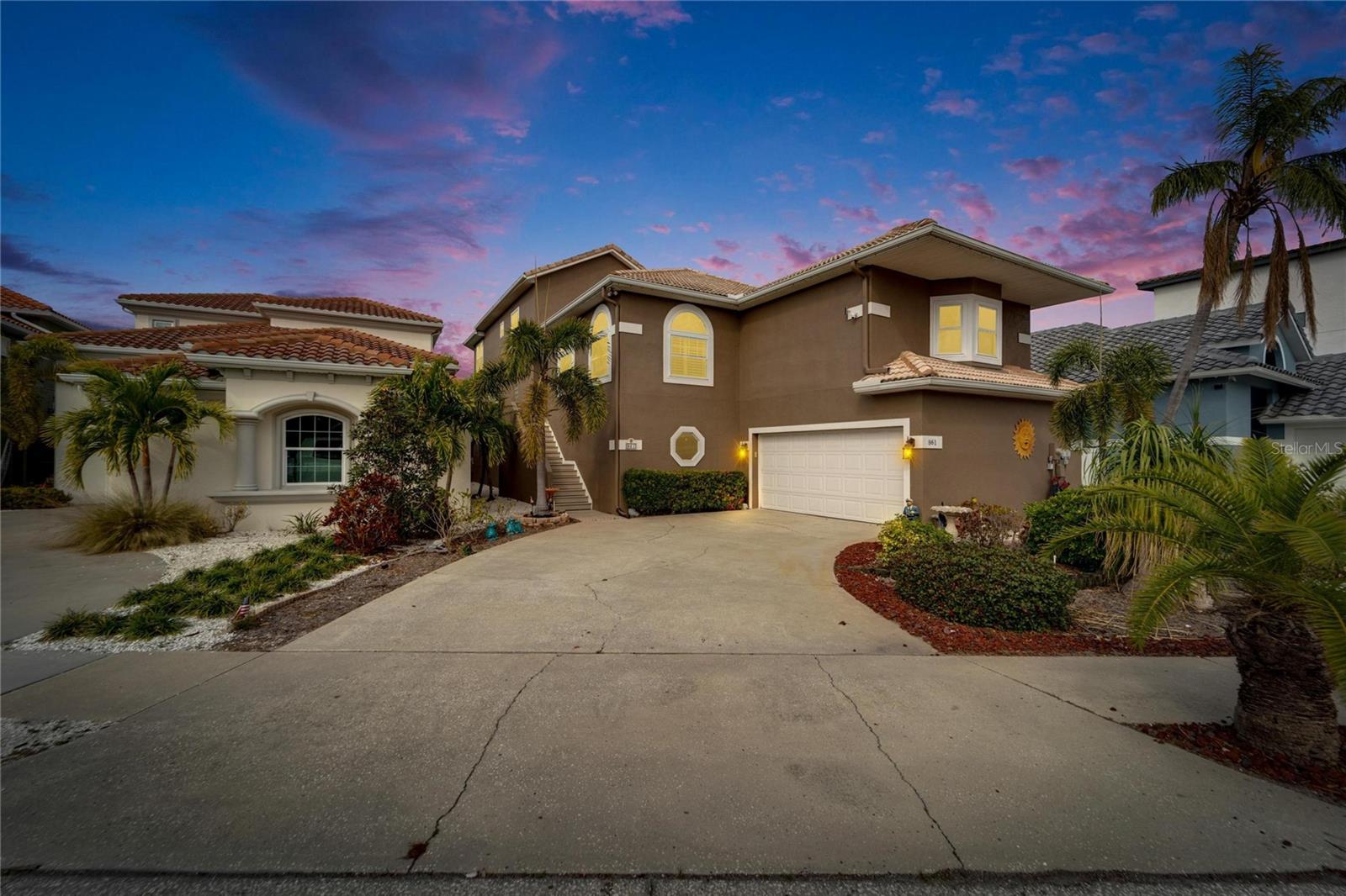 Listing photo id 69 for 861 Symphony Isles Boulevard