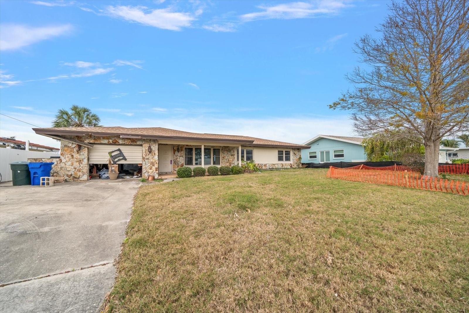 Listing photo id 4 for 2190 Harbor View Drive