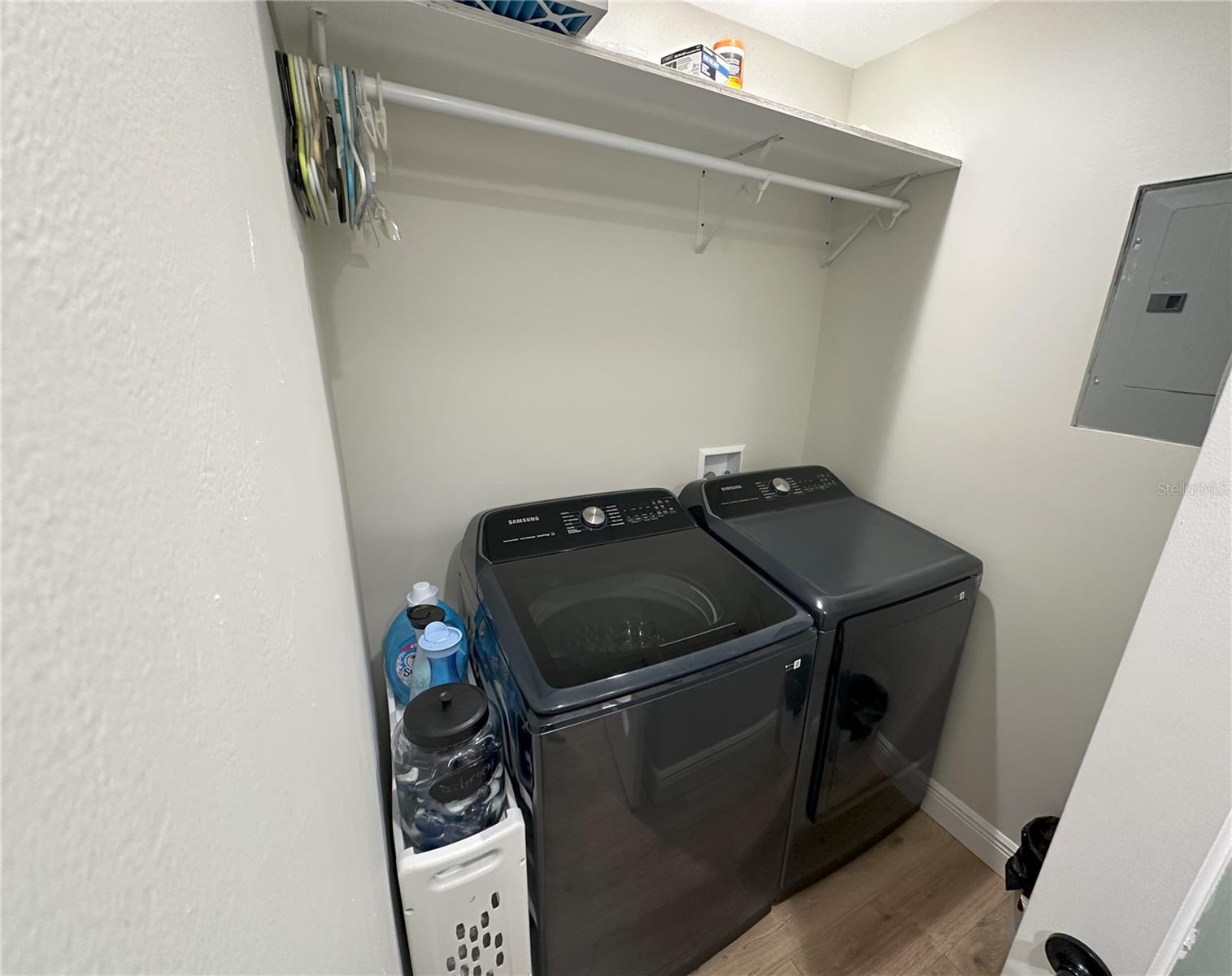 Image 20 of 45 For 4420 Pompano Drive Se