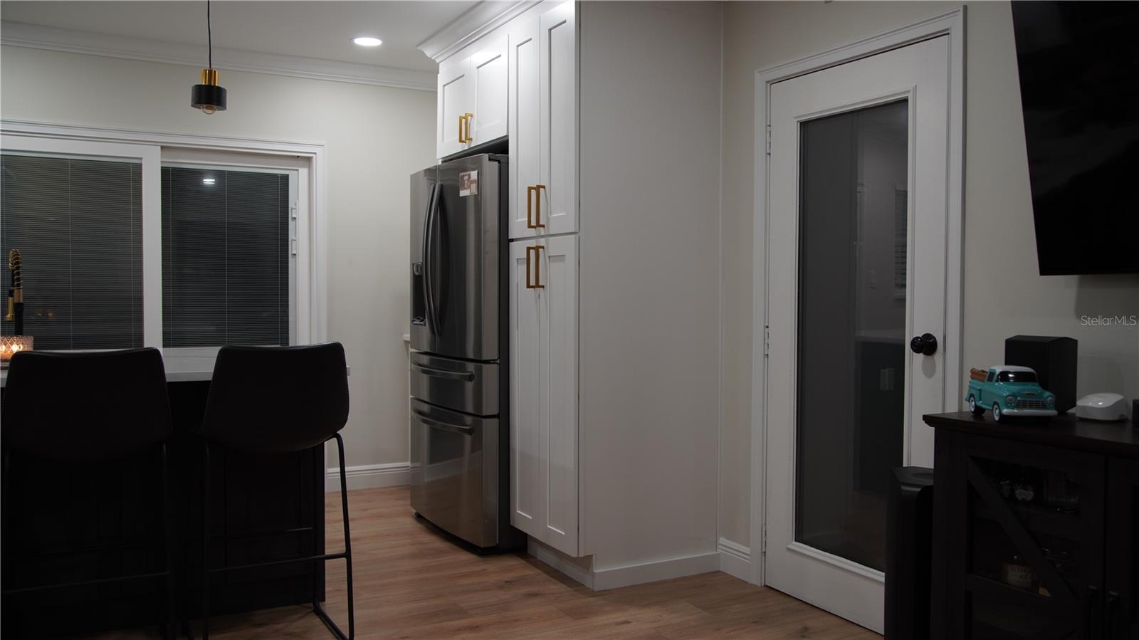 Image 28 of 45 For 4420 Pompano Drive Se