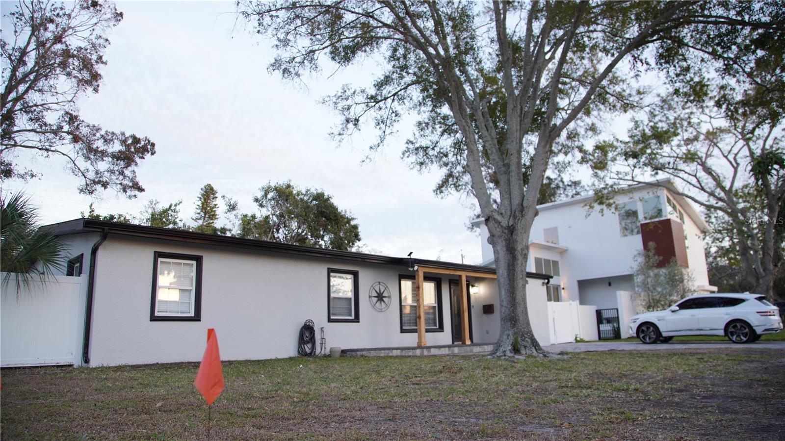 Image 38 of 45 For 4420 Pompano Drive Se