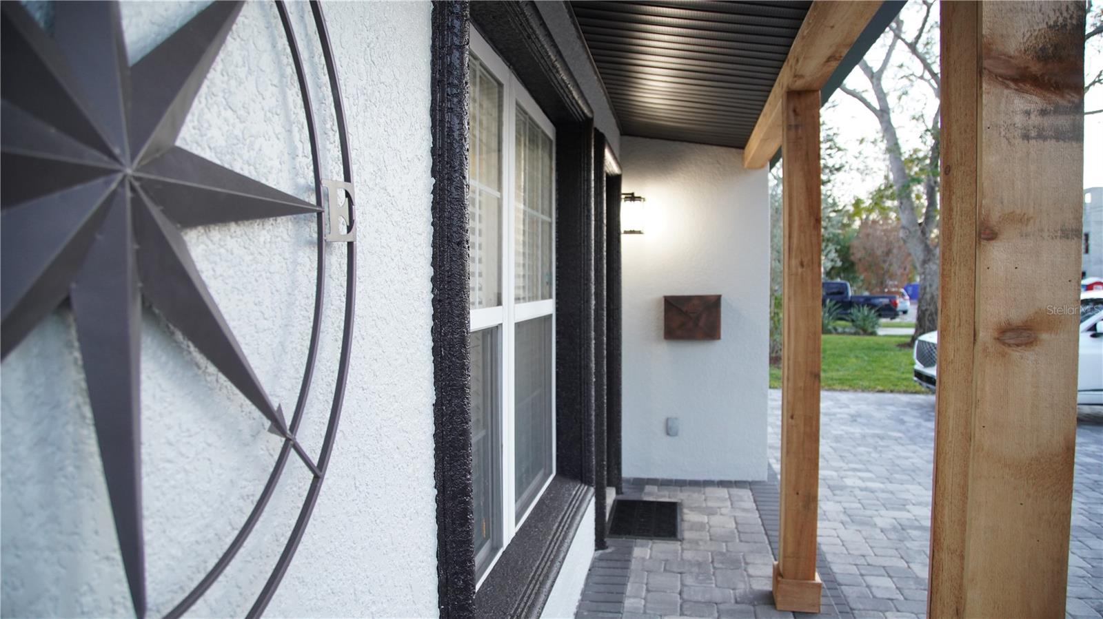 Image 6 of 45 For 4420 Pompano Drive Se