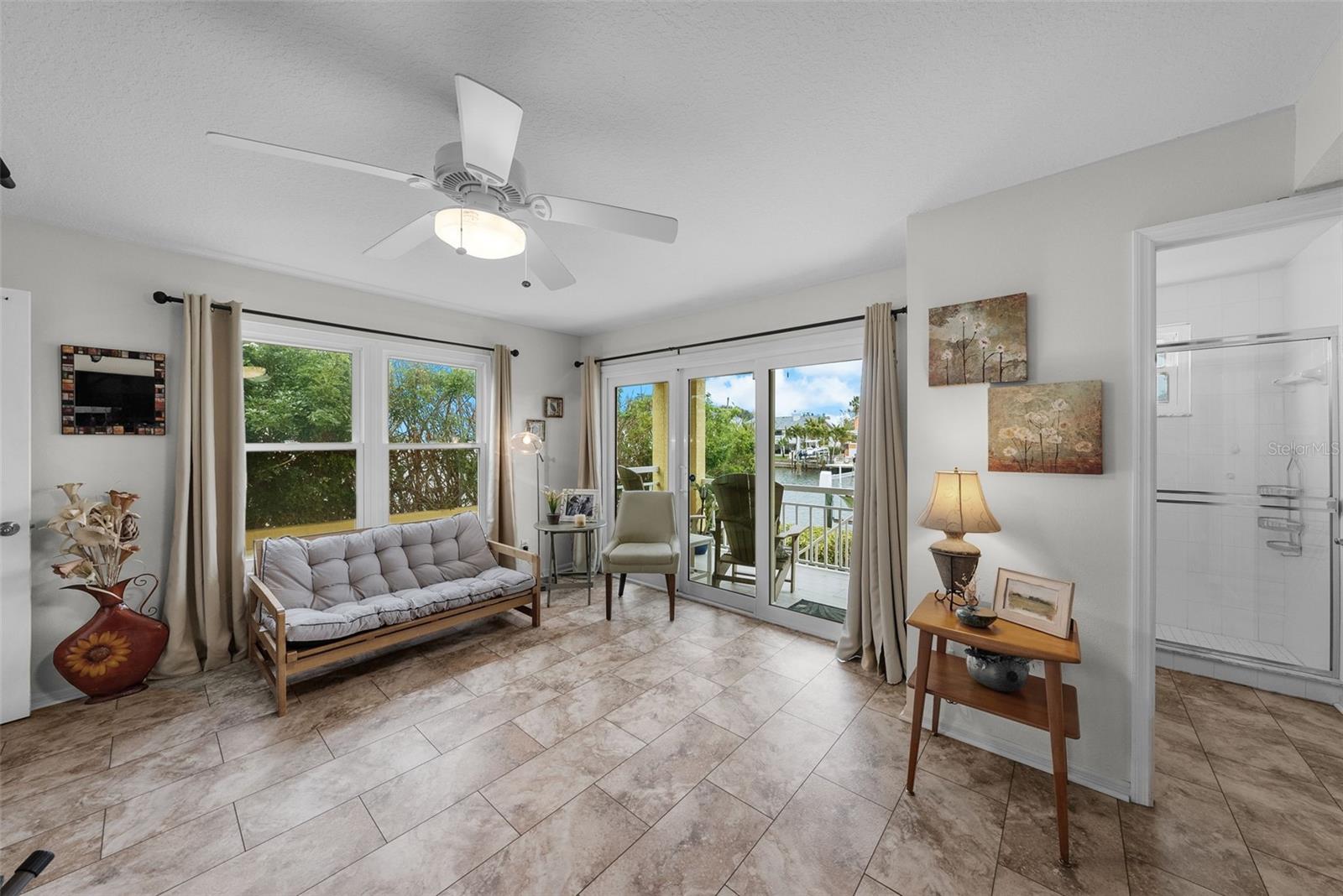 Listing photo id 38 for 1077 Pinellas Bayway S