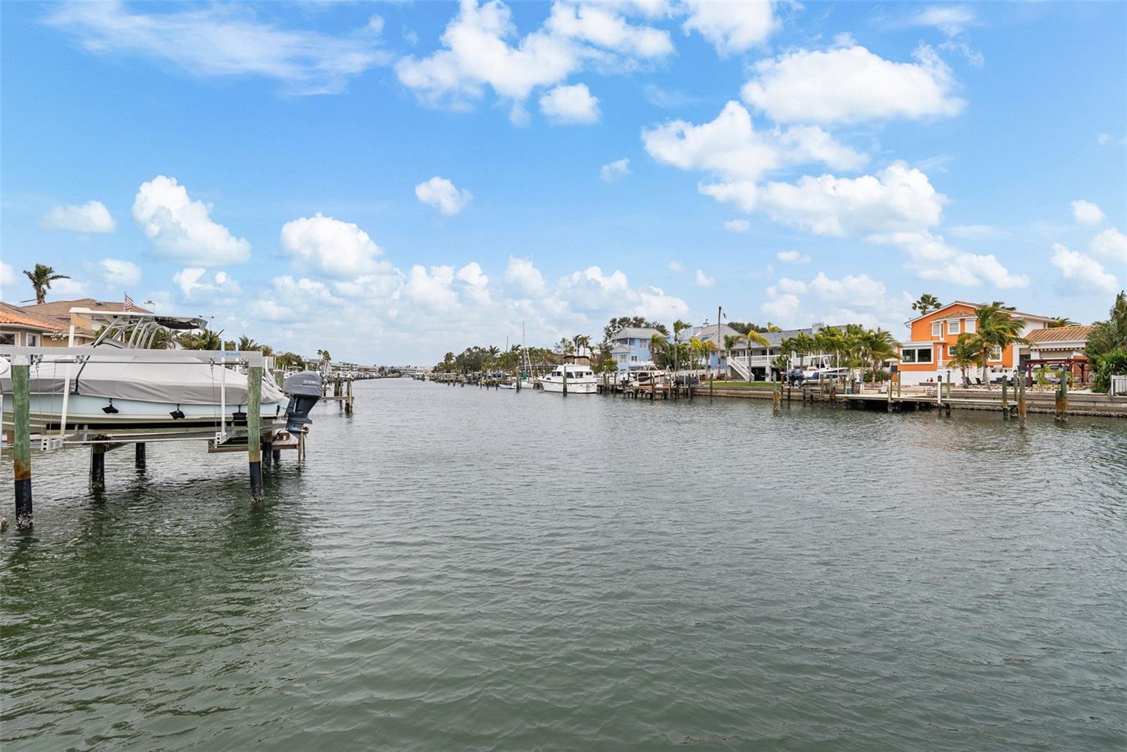 Listing photo id 46 for 1077 Pinellas Bayway S