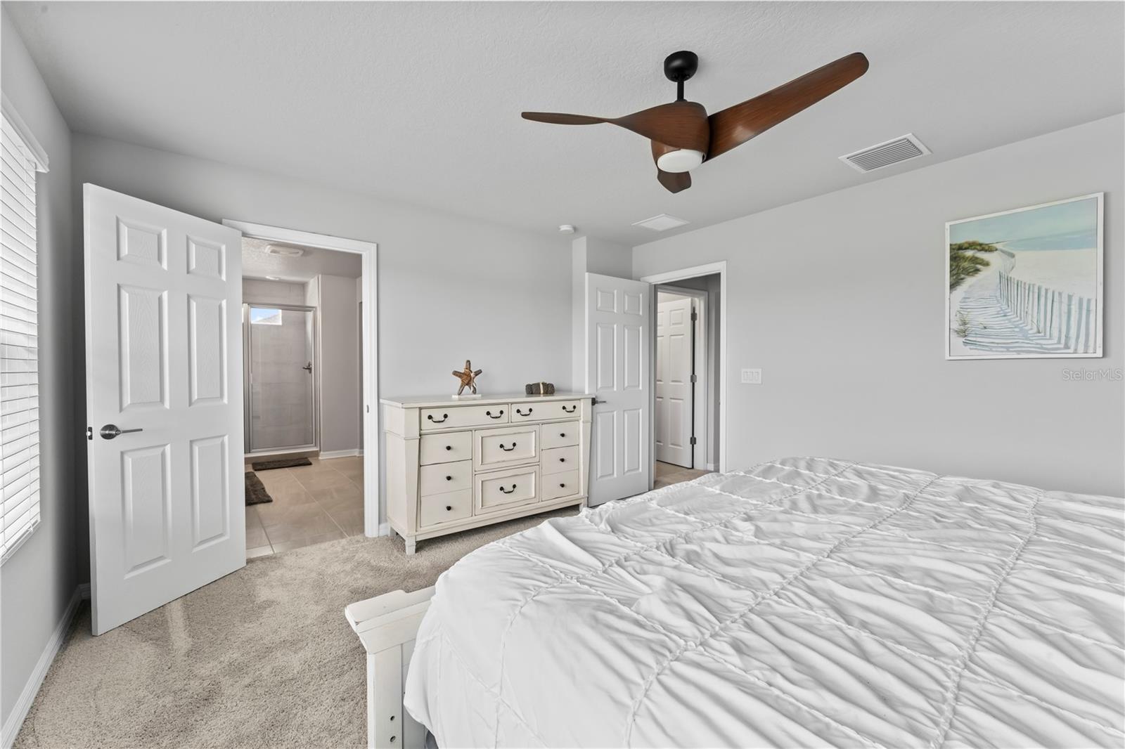 Listing photo id 26 for 5636 Silver Sun Drive