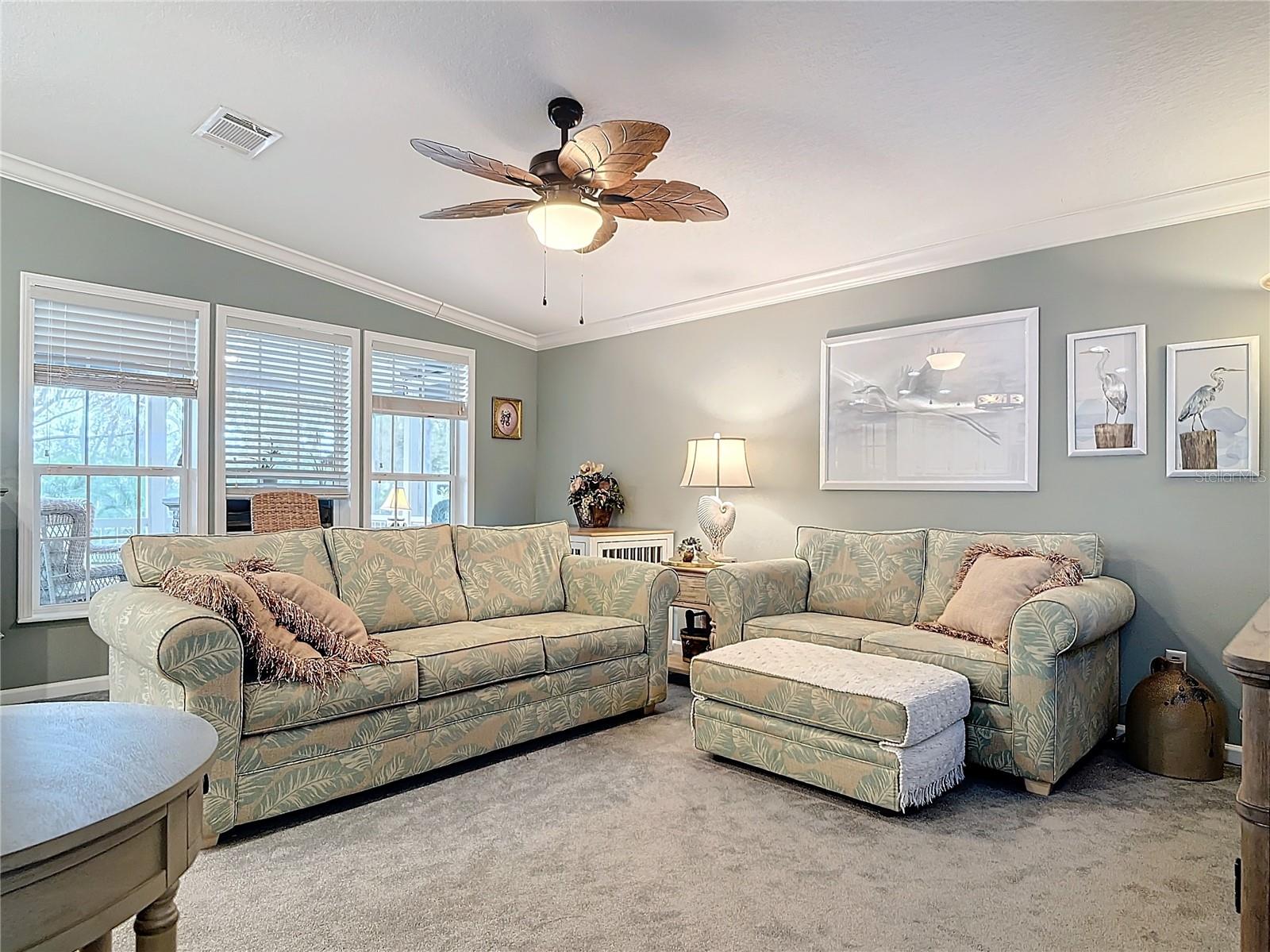 Image 20 of 83 For 10047 Parkwood Drive B51