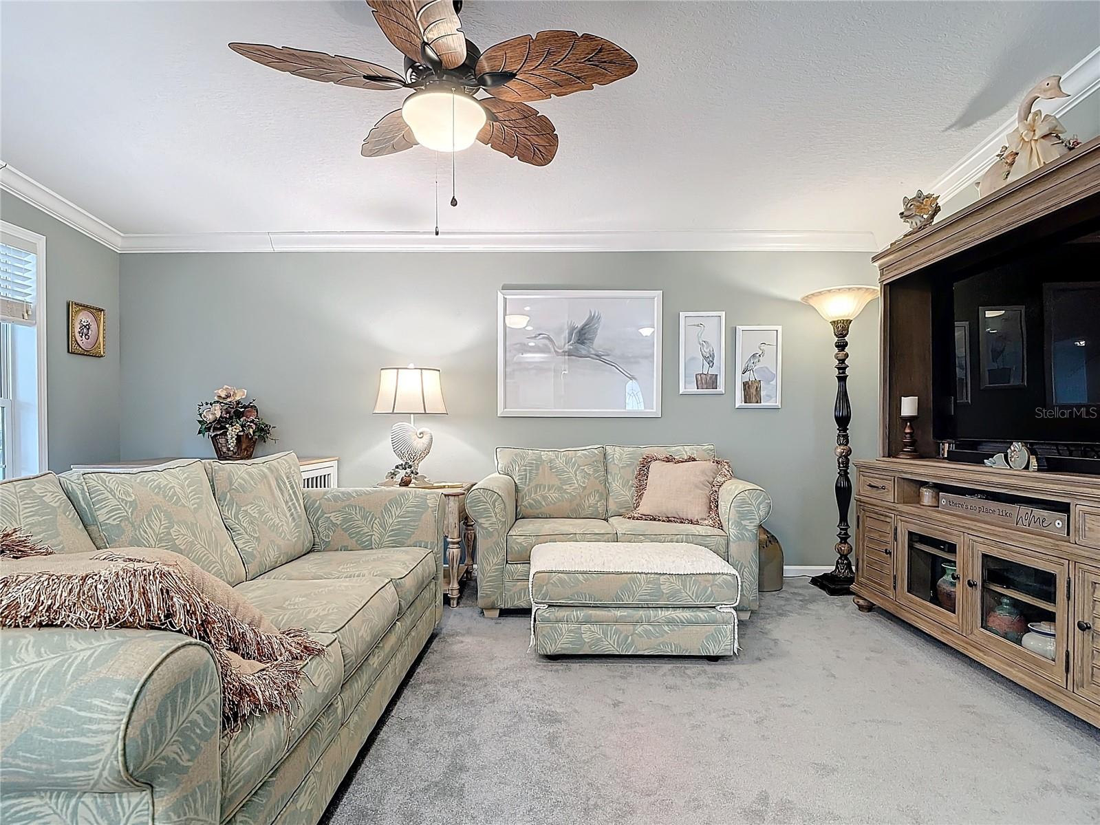 Image 21 of 83 For 10047 Parkwood Drive B51