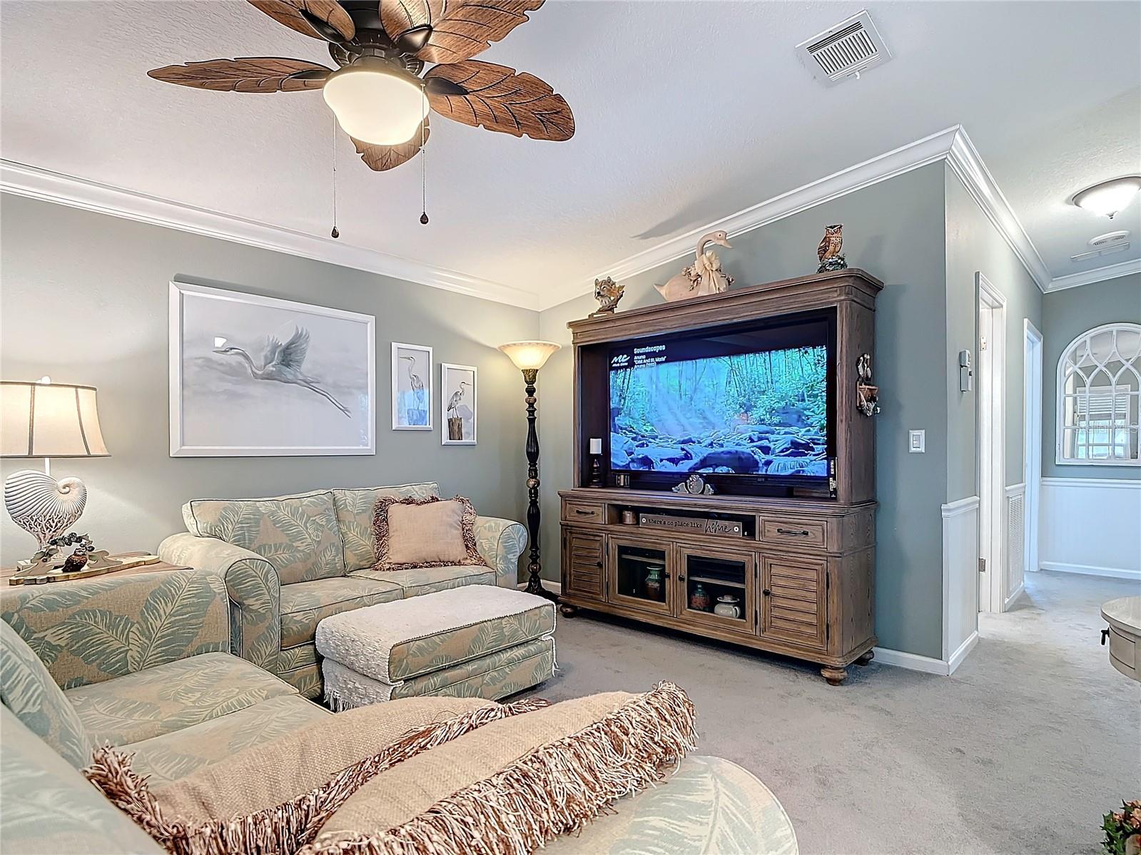 Image 23 of 83 For 10047 Parkwood Drive B51