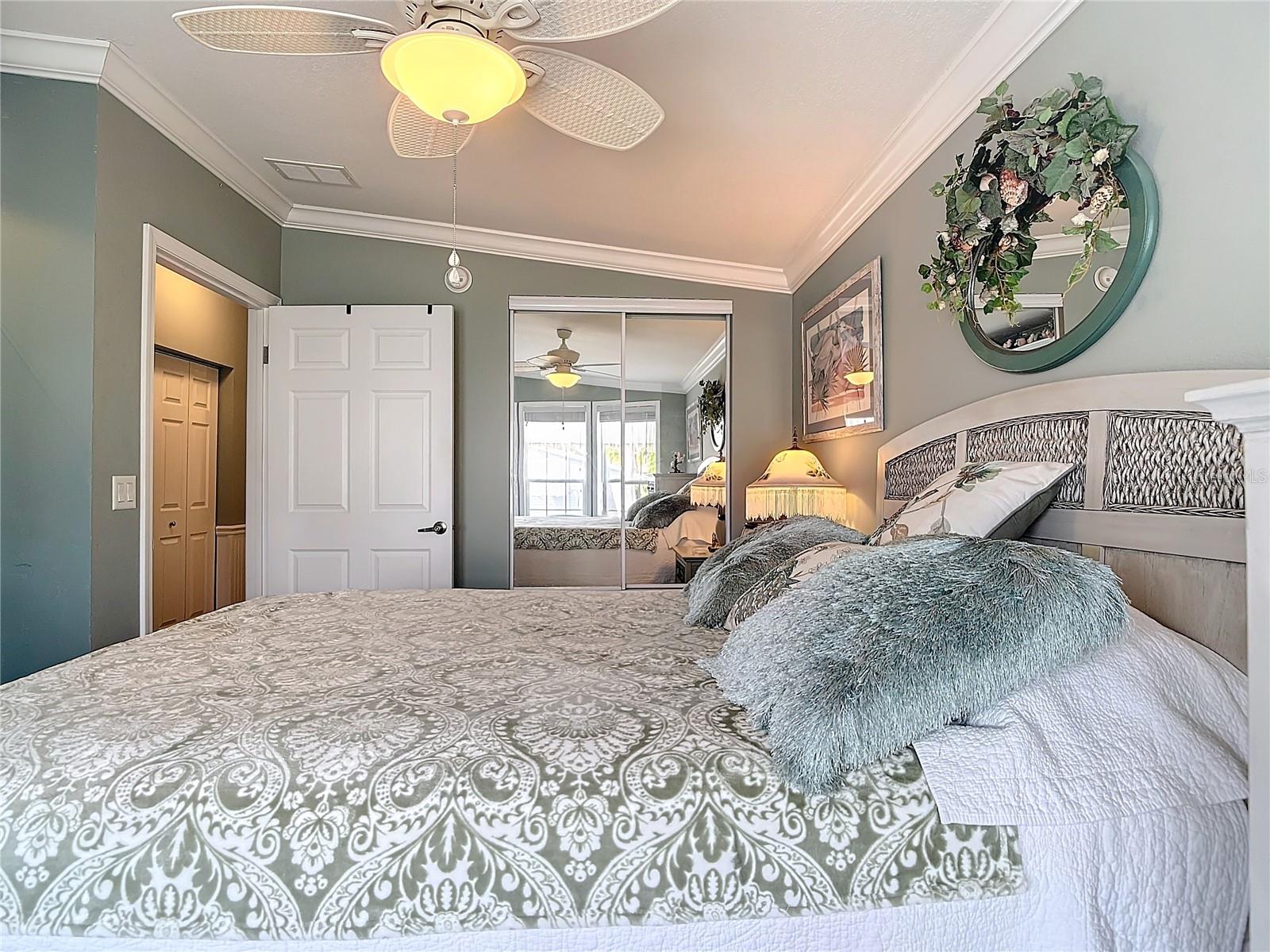 Image 37 of 83 For 10047 Parkwood Drive B51