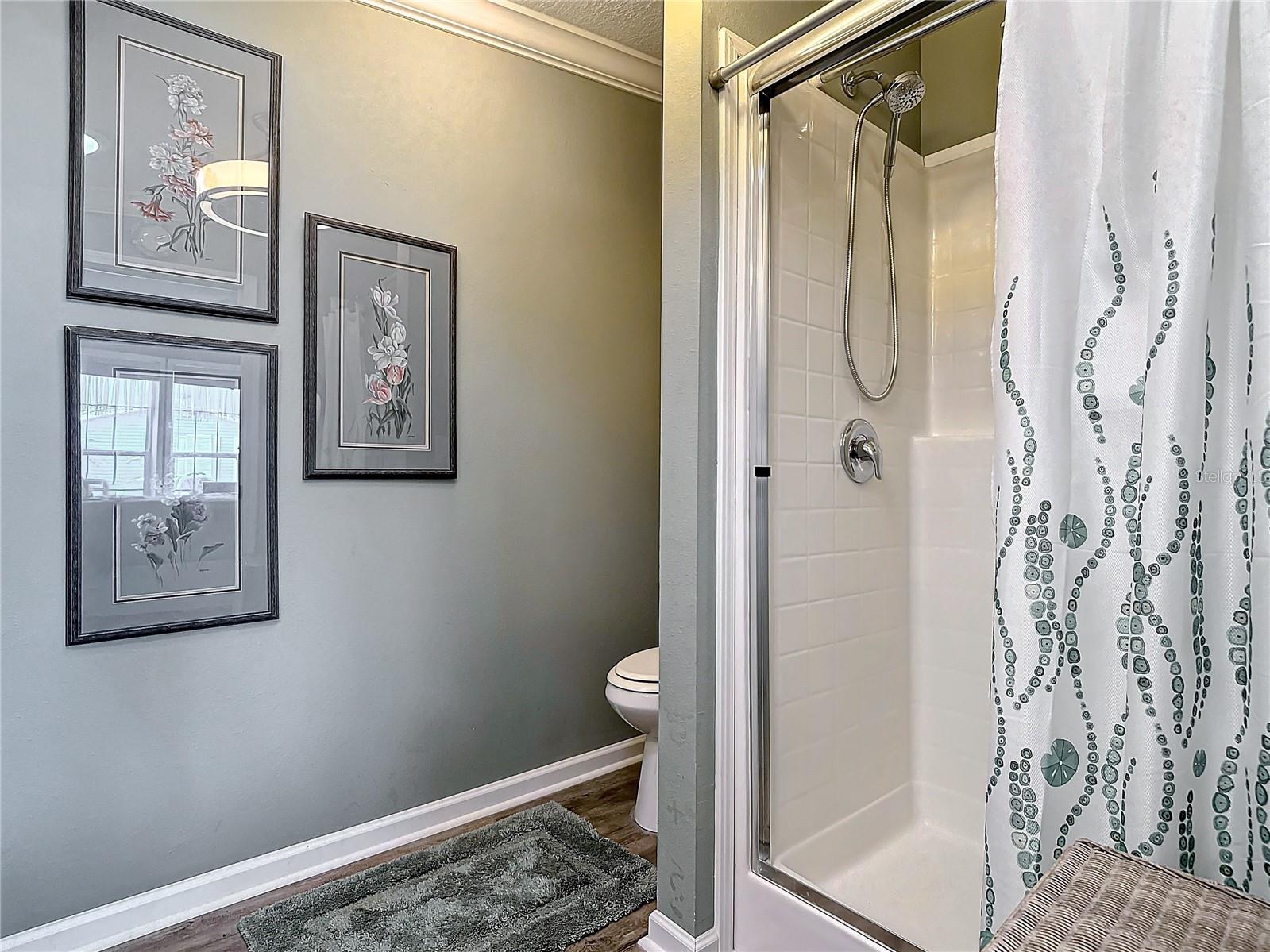Image 43 of 83 For 10047 Parkwood Drive B51