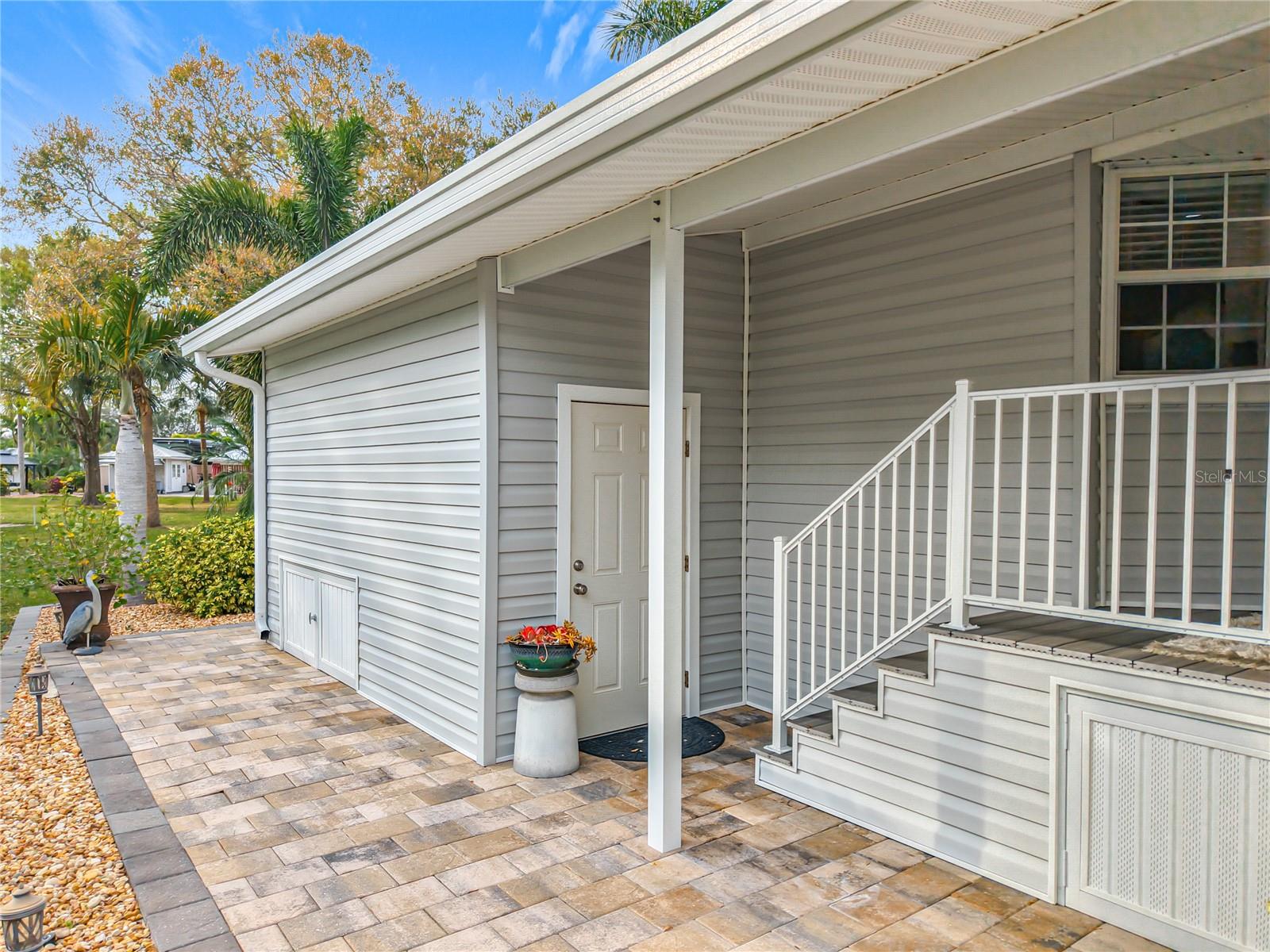 Image 6 of 83 For 10047 Parkwood Drive B51