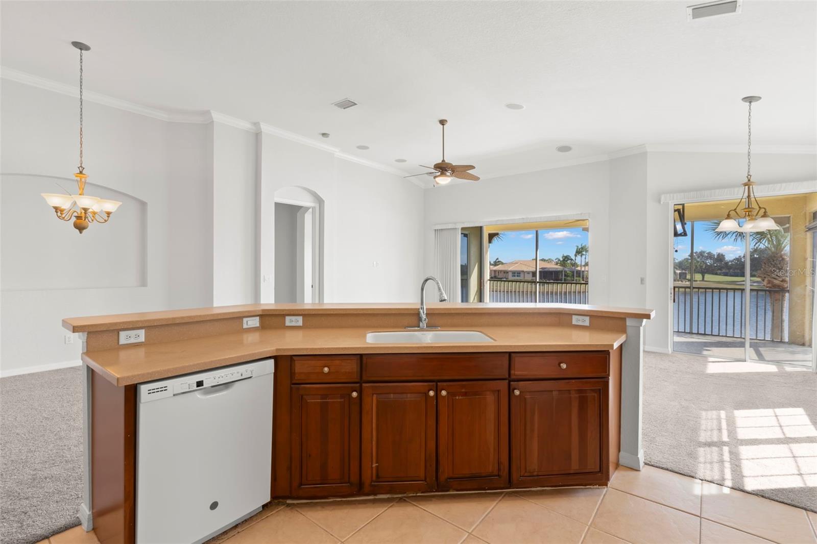 Image 13 of 57 For 1354 Emerald Dunes Drive