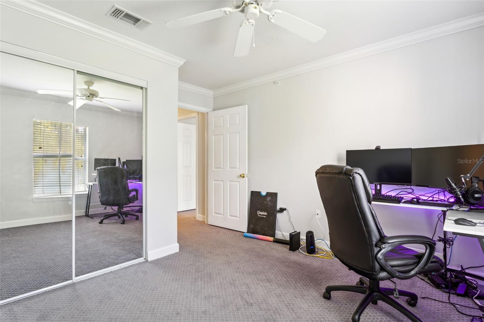 Image 14 of 26 For 18119 Sterling Gate Circle 18119
