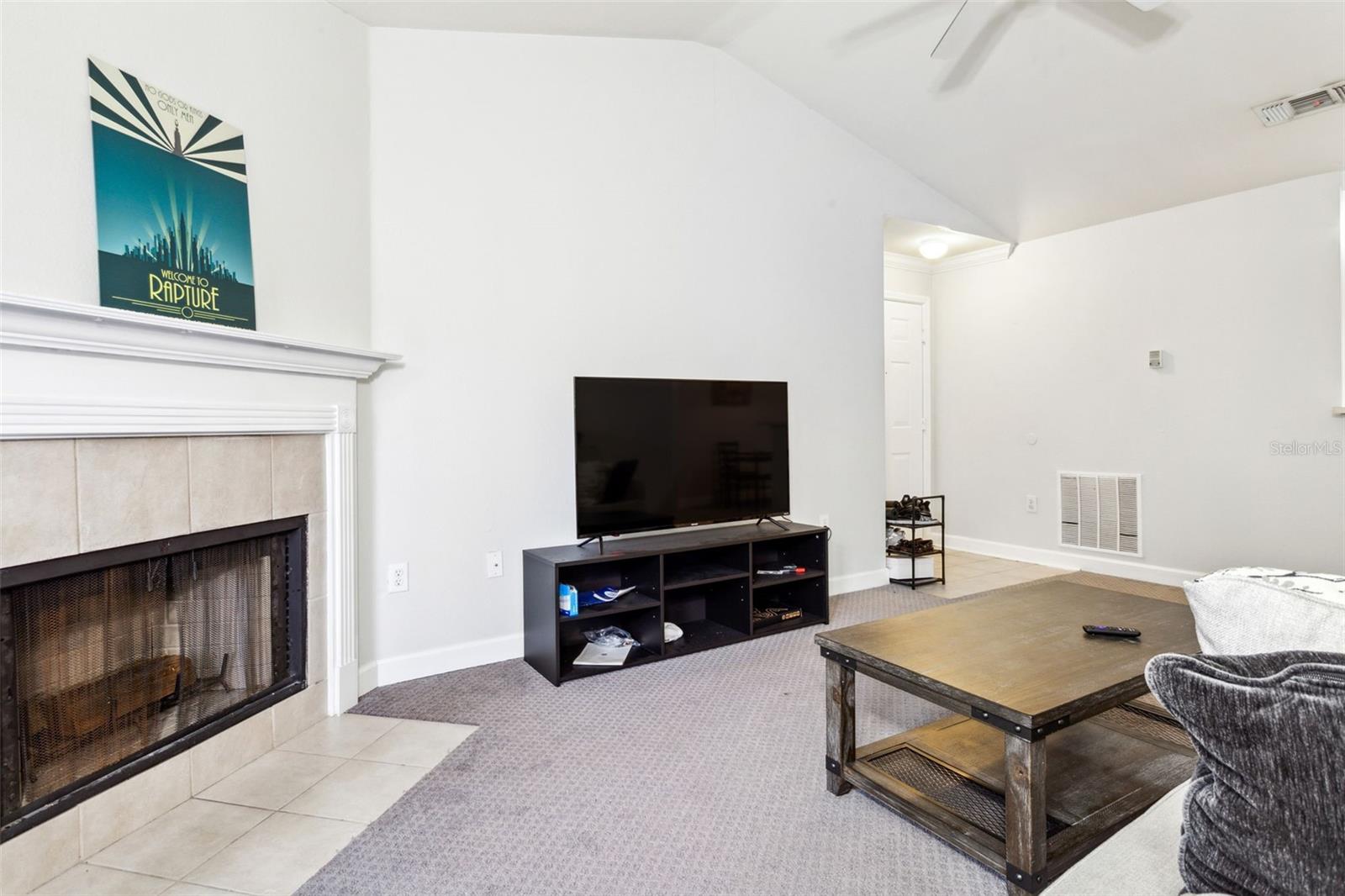 Image 6 of 26 For 18119 Sterling Gate Circle 18119