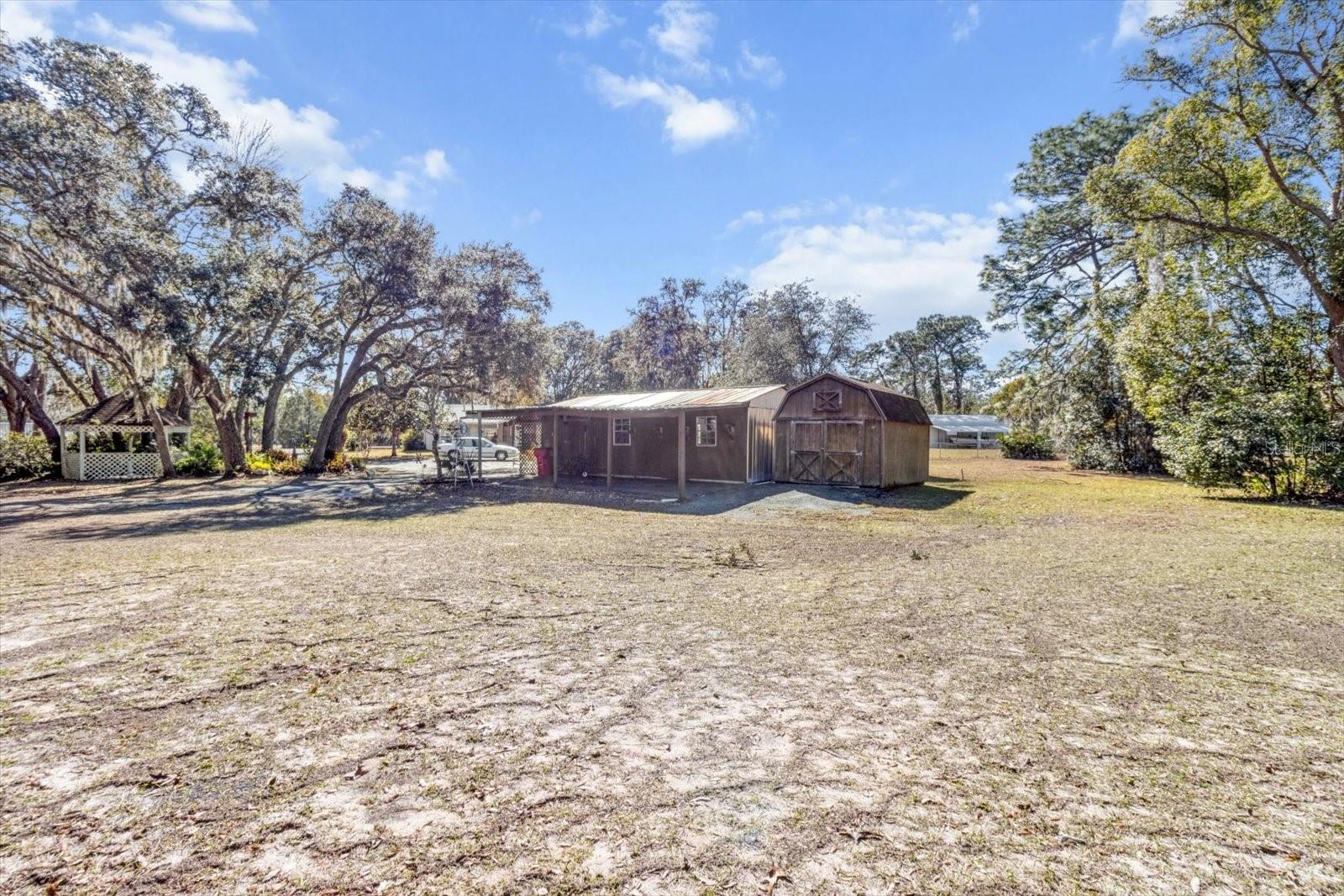 Image 9 of 39 For 6981 Green Acres Street