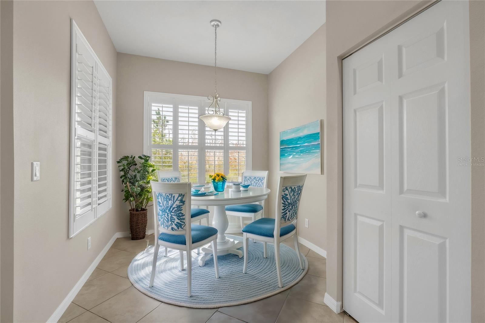 Image 10 of 41 For 16127 Cape Coral Drive