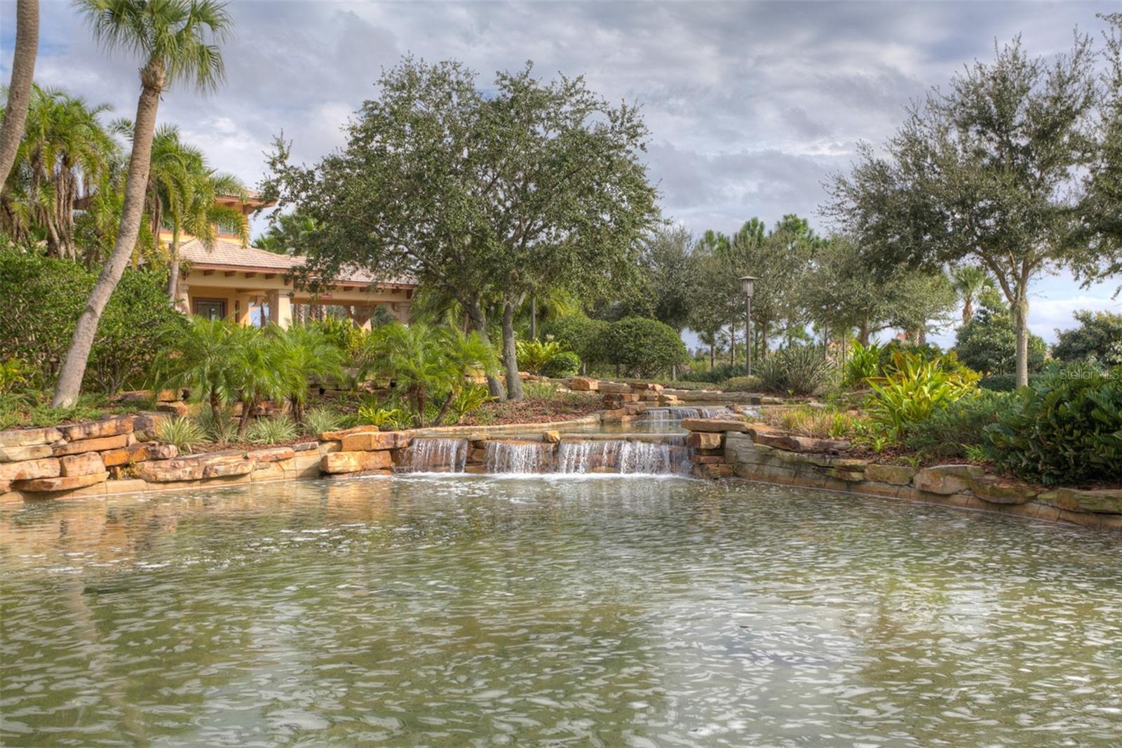 Image 28 of 41 For 16127 Cape Coral Drive