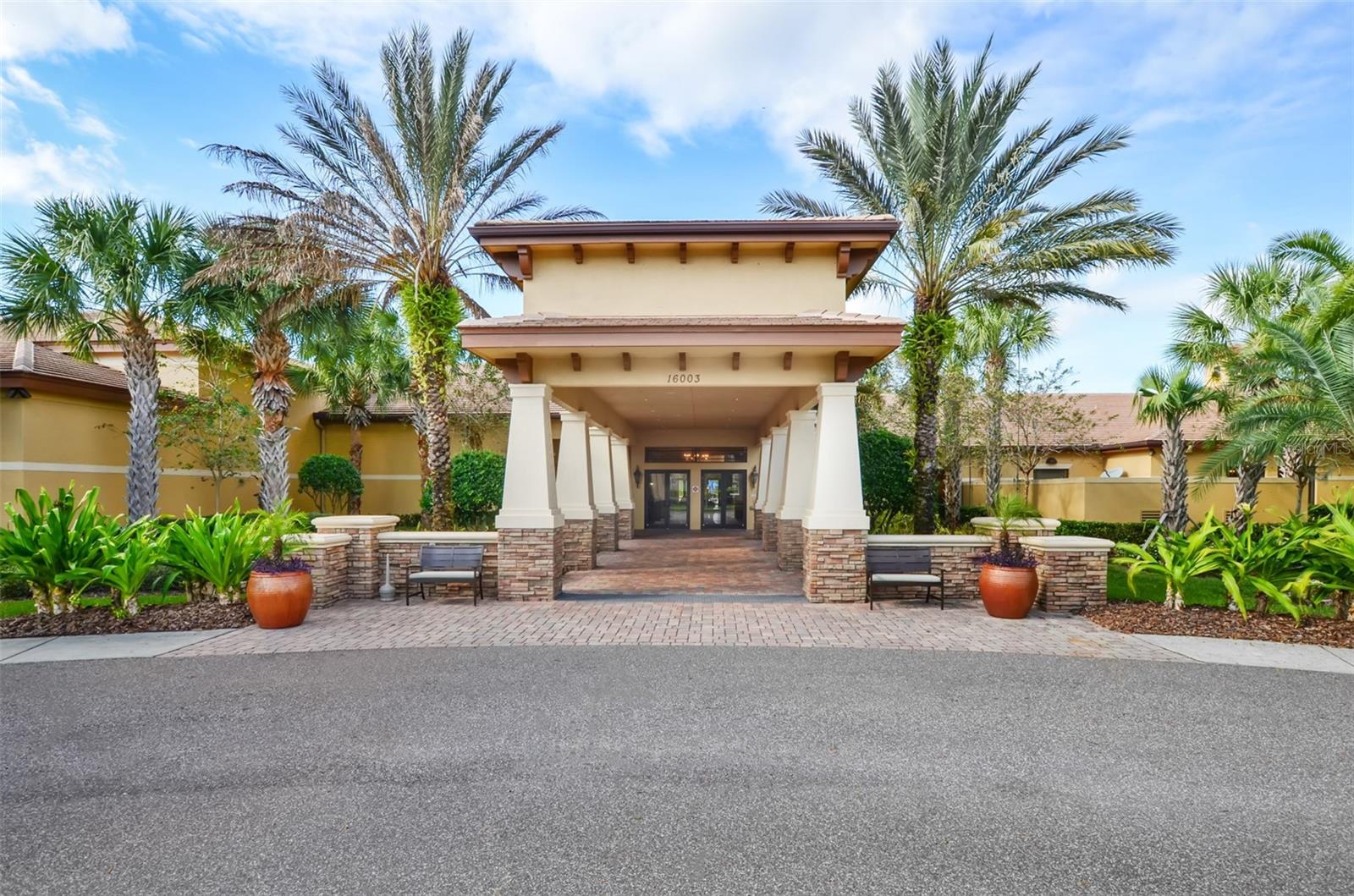 Image 29 of 41 For 16127 Cape Coral Drive
