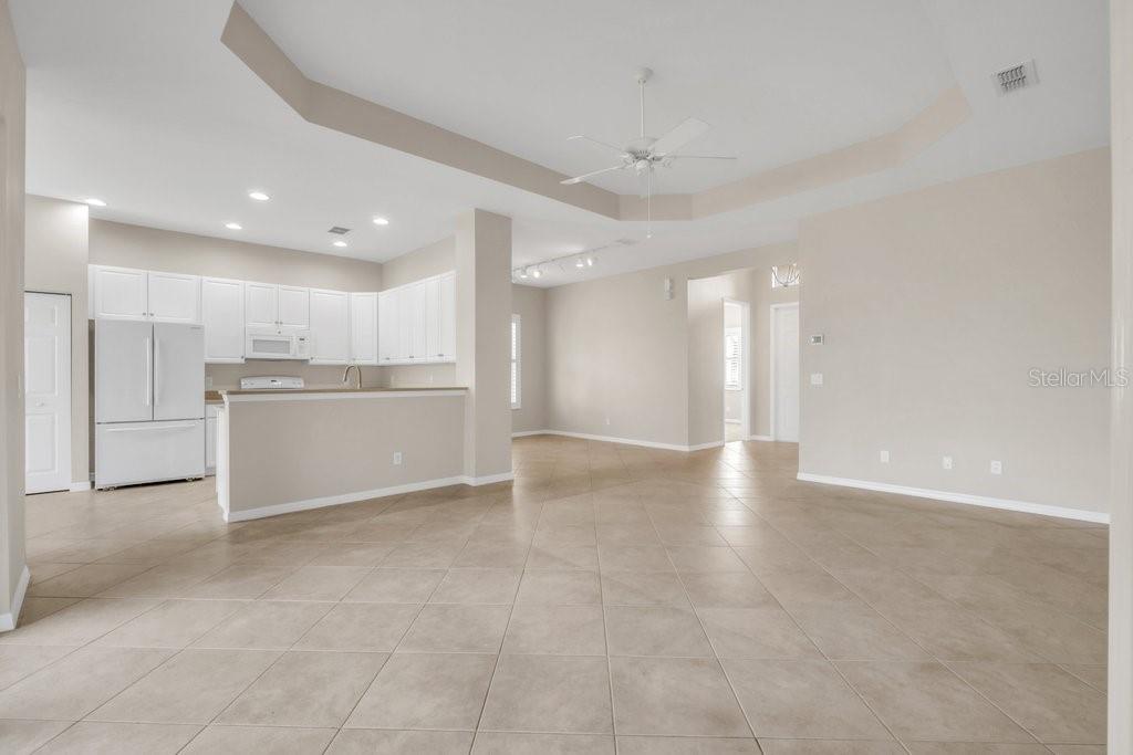Image 7 of 41 For 16127 Cape Coral Drive