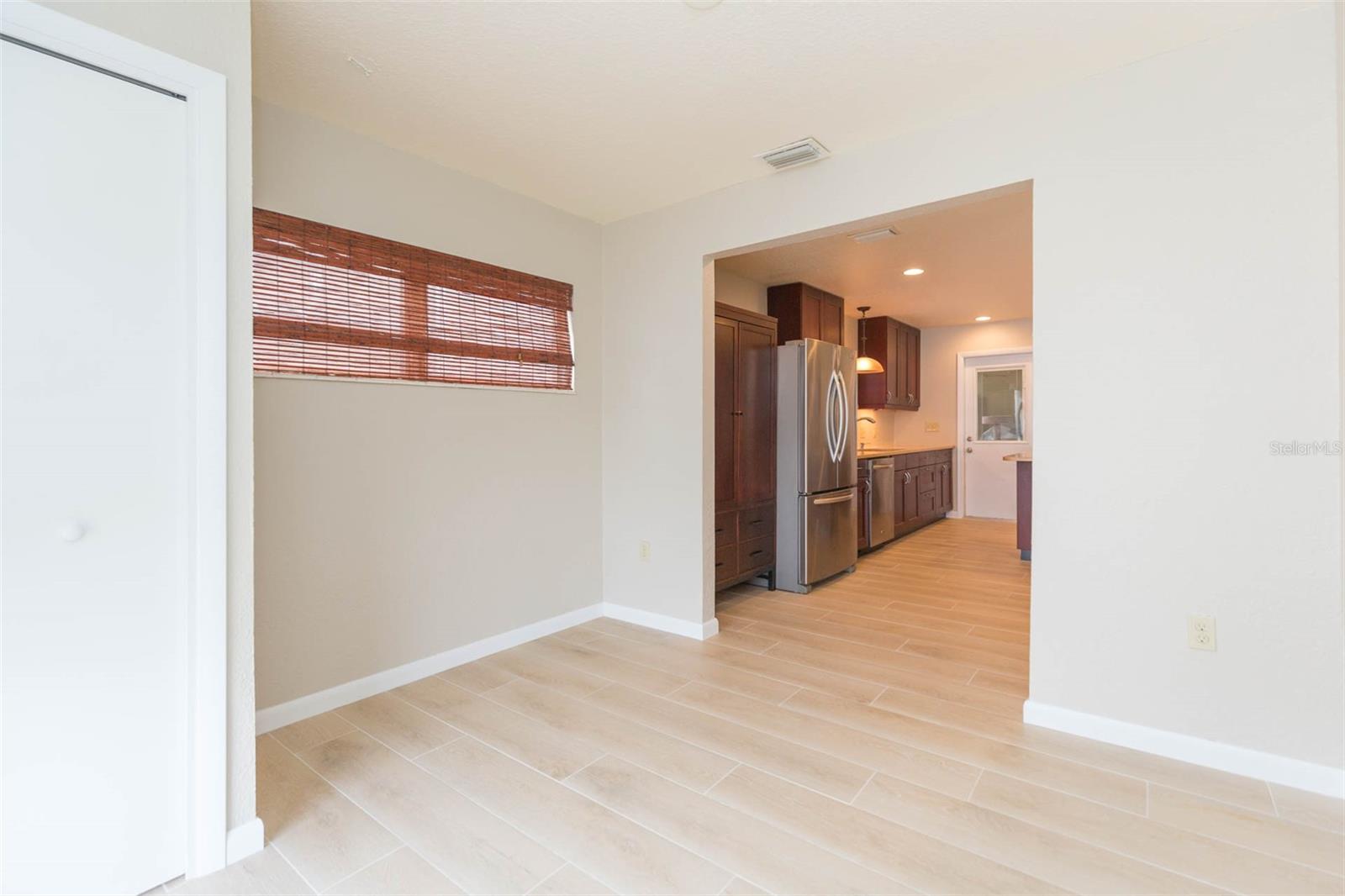 Image 11 of 41 For 8310 Archwood Circle
