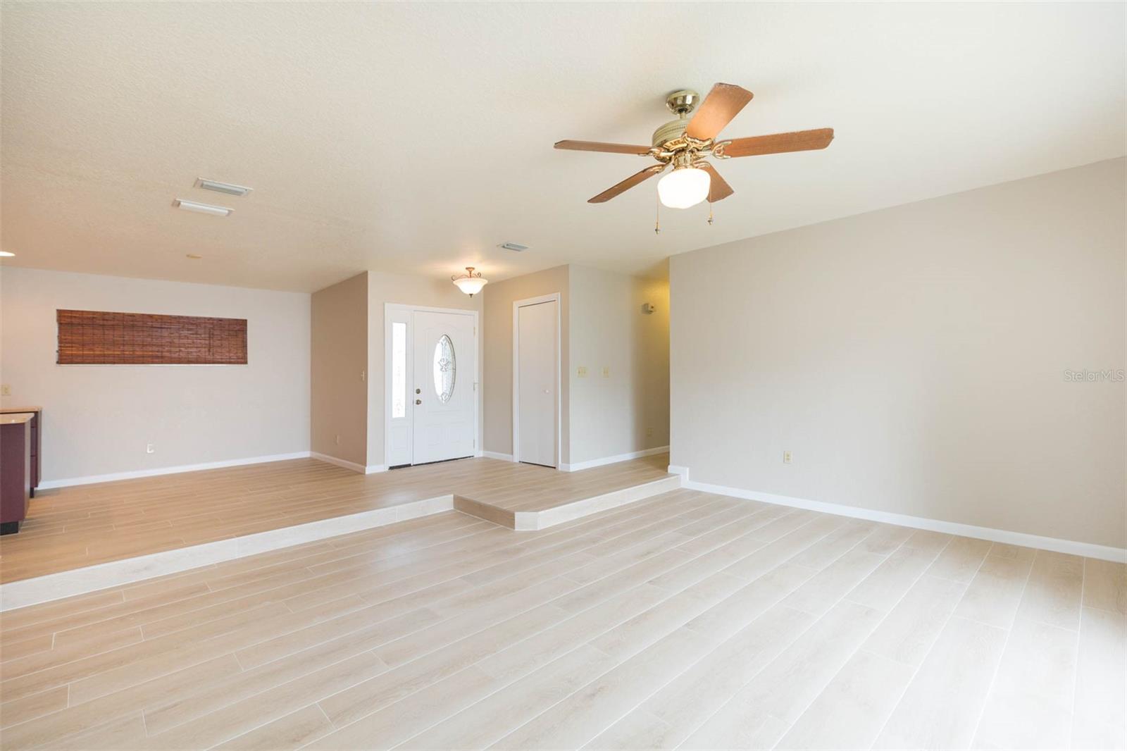 Image 17 of 41 For 8310 Archwood Circle