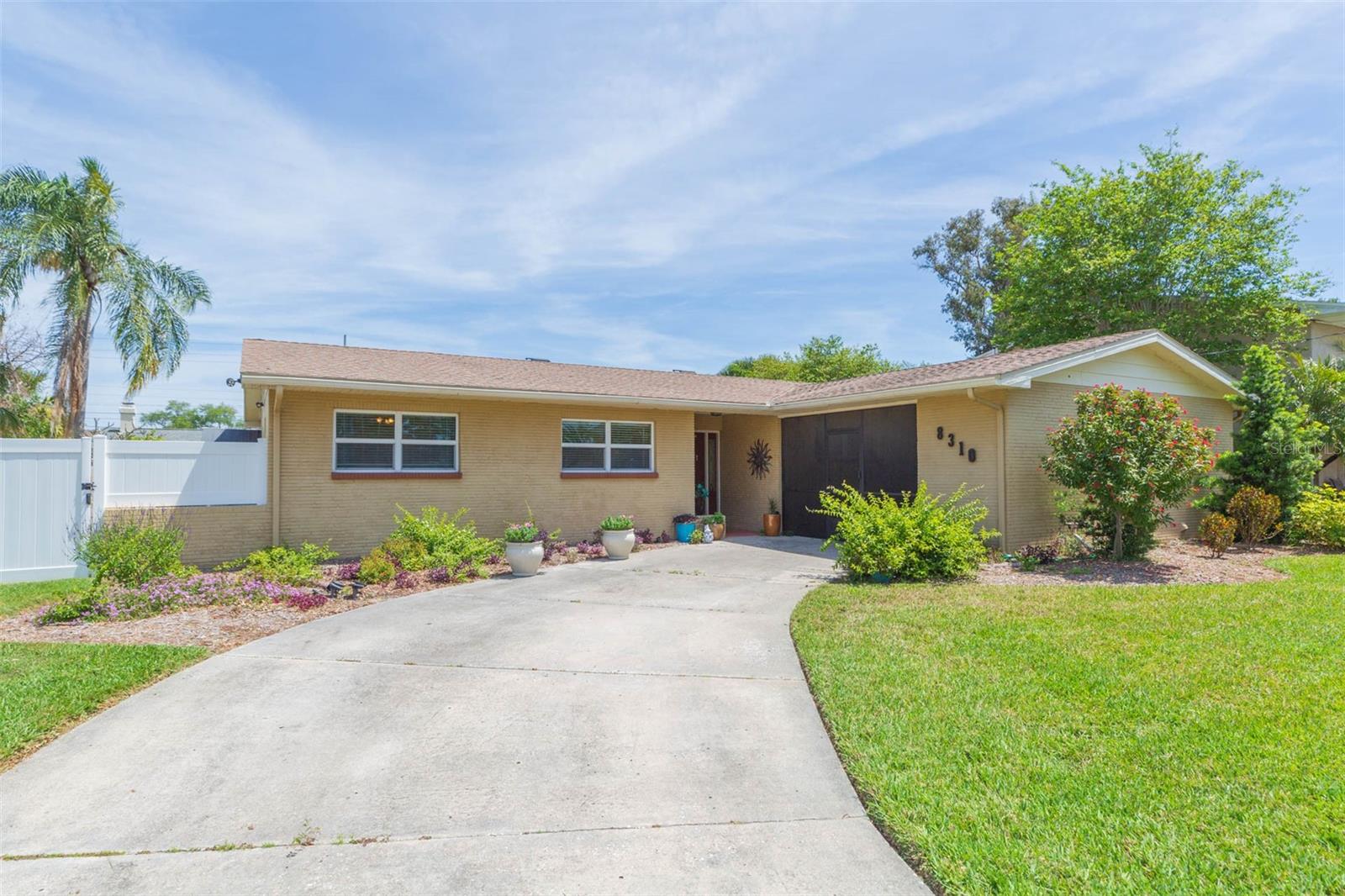 Image 2 of 41 For 8310 Archwood Circle