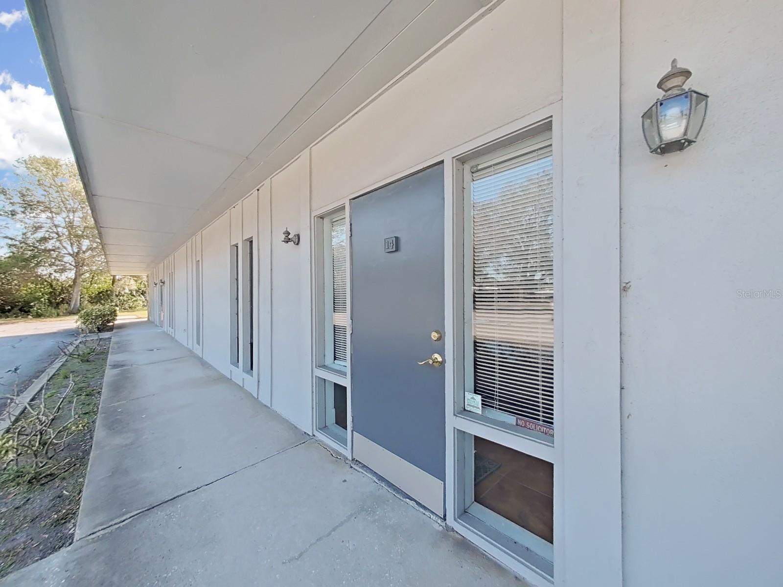 Listing photo id 20 for 10333 Seminole Boulevard 13