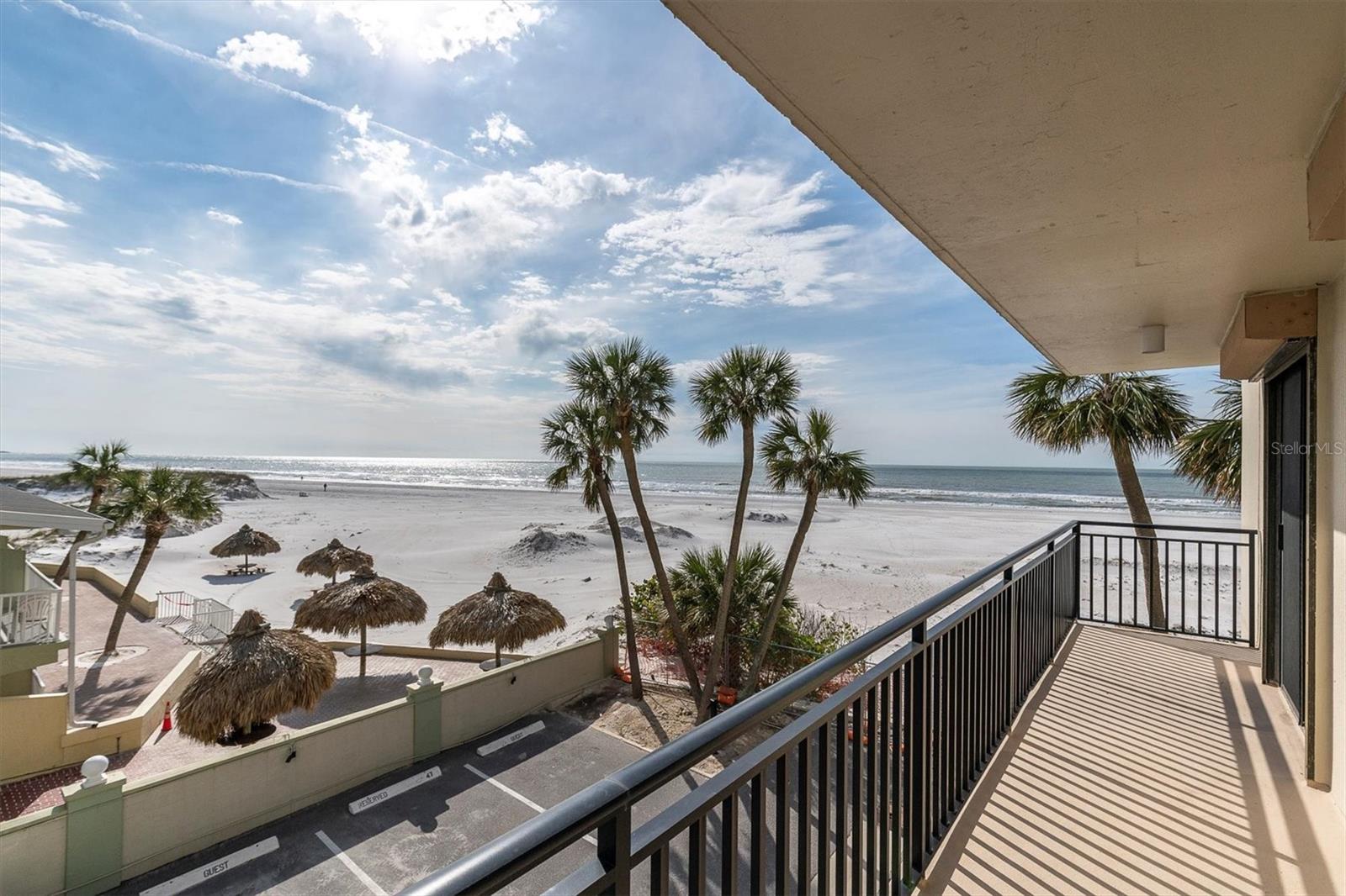 Listing photo id 30 for 3820 Gulf Boulevard 203