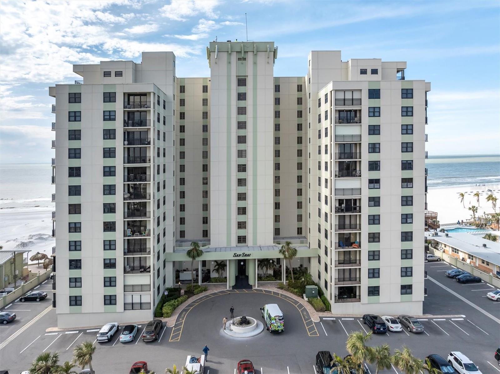 Listing photo id 33 for 3820 Gulf Boulevard 203